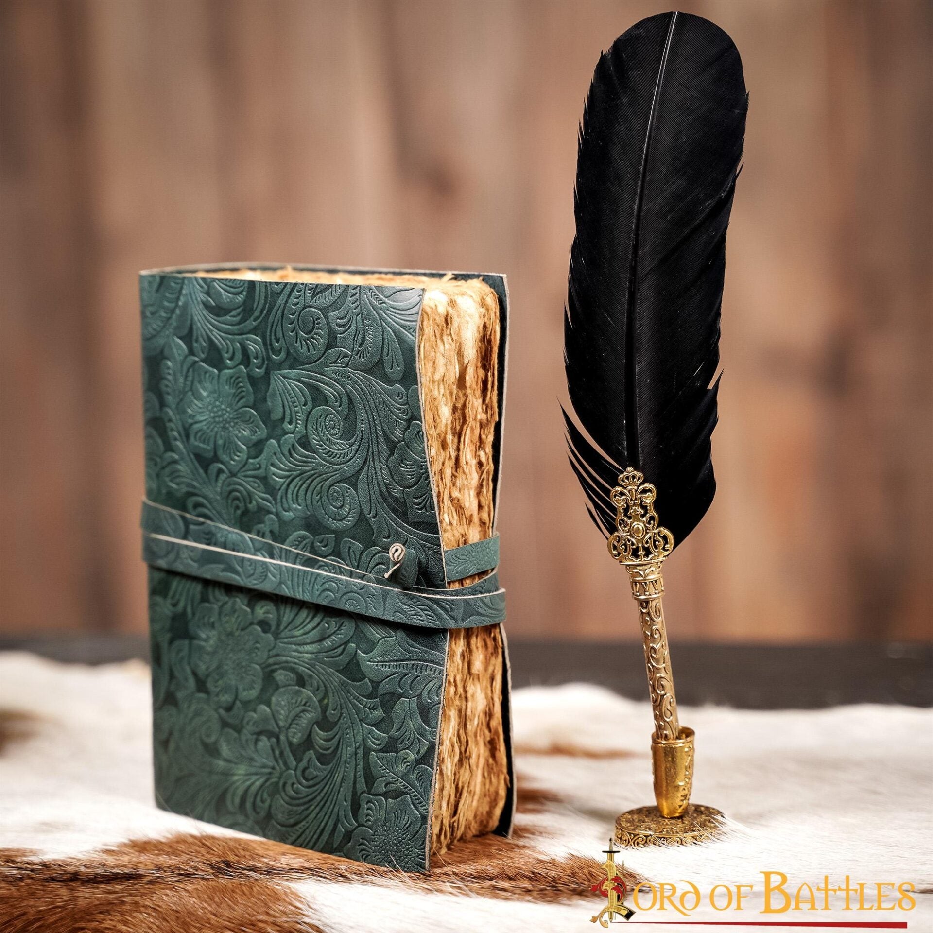 Imagen única de: Diario Medieval de Cuero con Papel Antiguo -verde - Diario Hecho a Mano