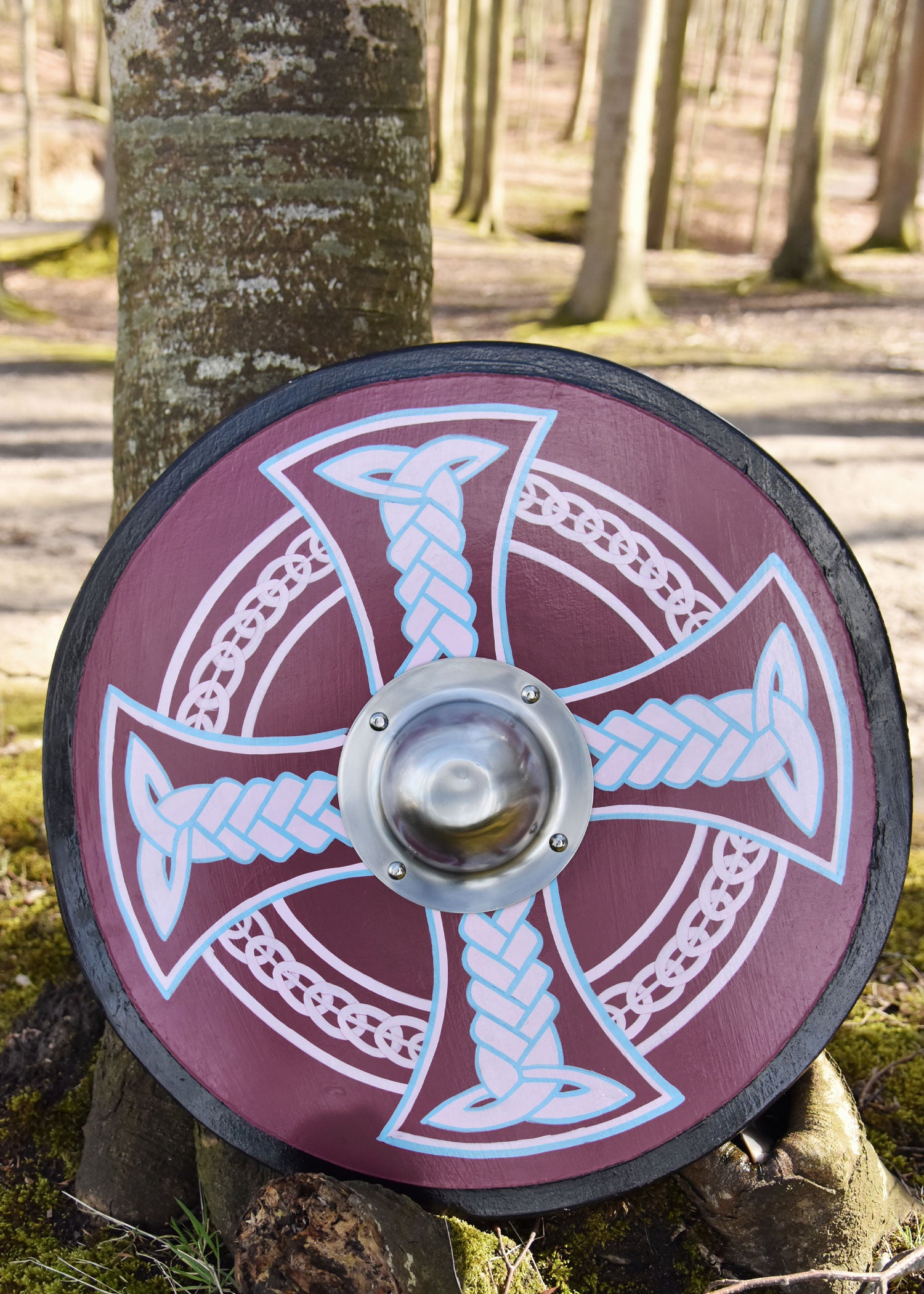 Imagen única de: Escudo Vikingo De Cruz Celta Pintado A Mano 24"