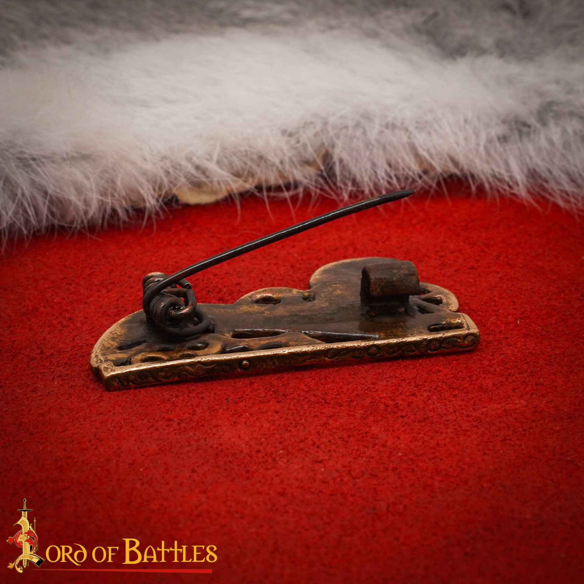 Imagen única de: Broche Vikingo con Forma de Caballo de Bronce Fundido a la Cera Perdida de los Siglos Ix-x