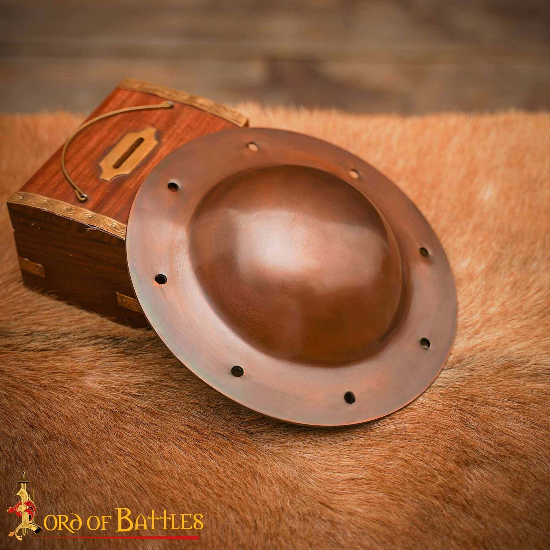 Imagen única de: Umbo de Jefe de Escudo Medieval Chapado en Cobre de Calibre 14 con Remaches
