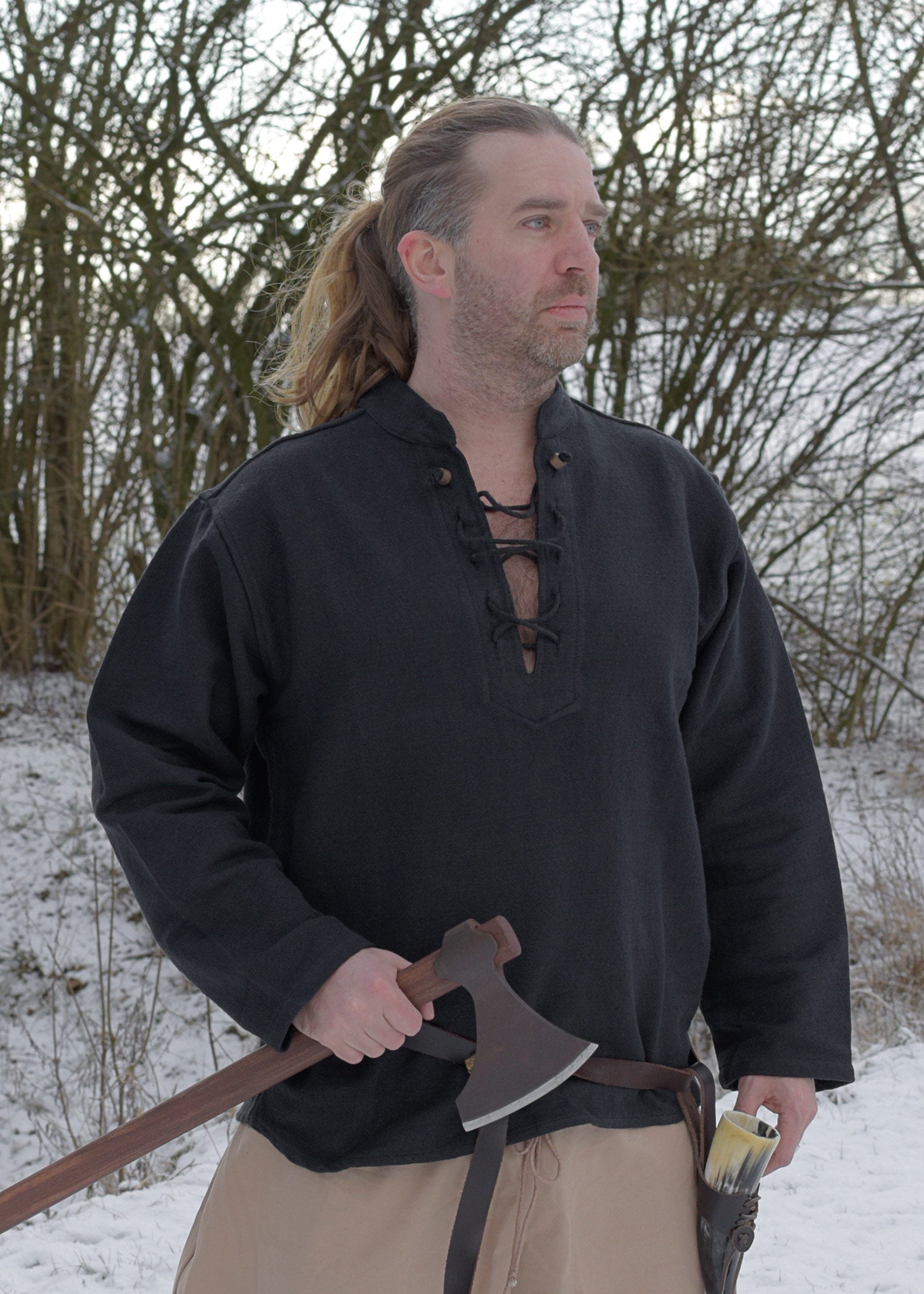 Imagen única de: Camisa Medieval Pesada, Con Cordones, Tejida A Mano, Negra