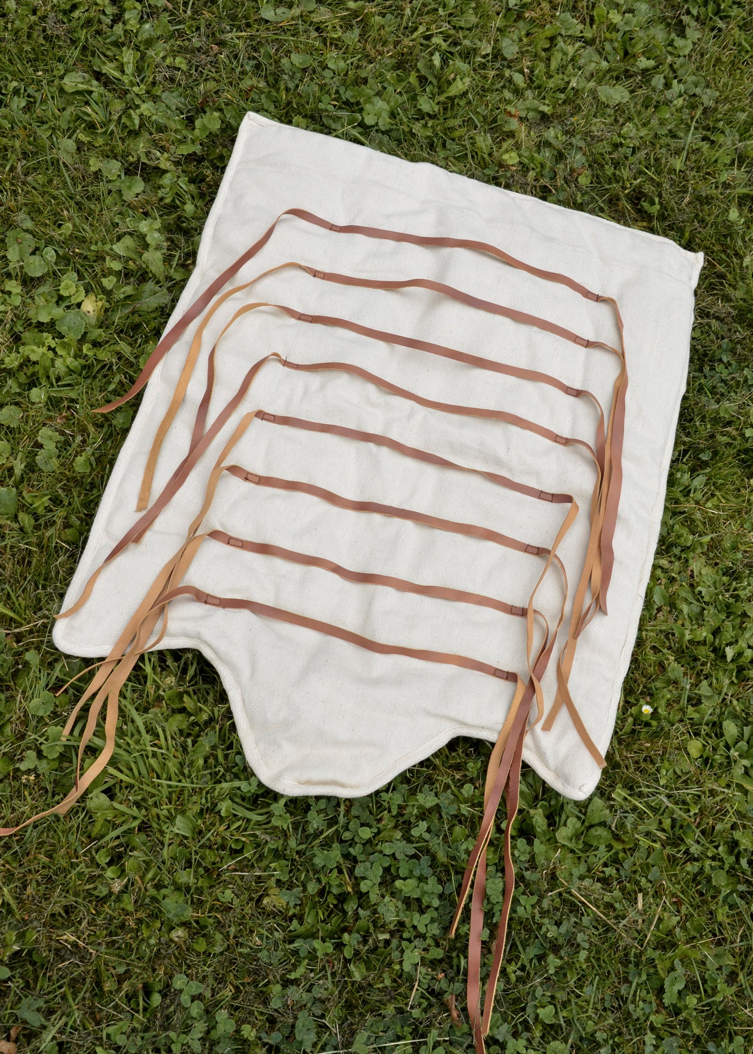 Imagen única de: Almohadillas Para Piernas De Gladiador