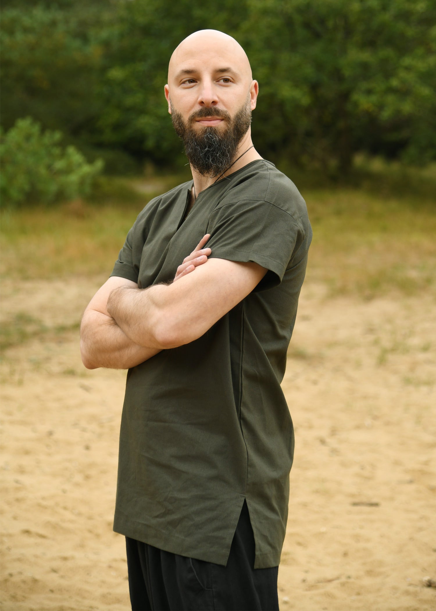 Imagen única de: Túnica Medieval Sencilla Sigmund, Manga Corta, Verde Oliva