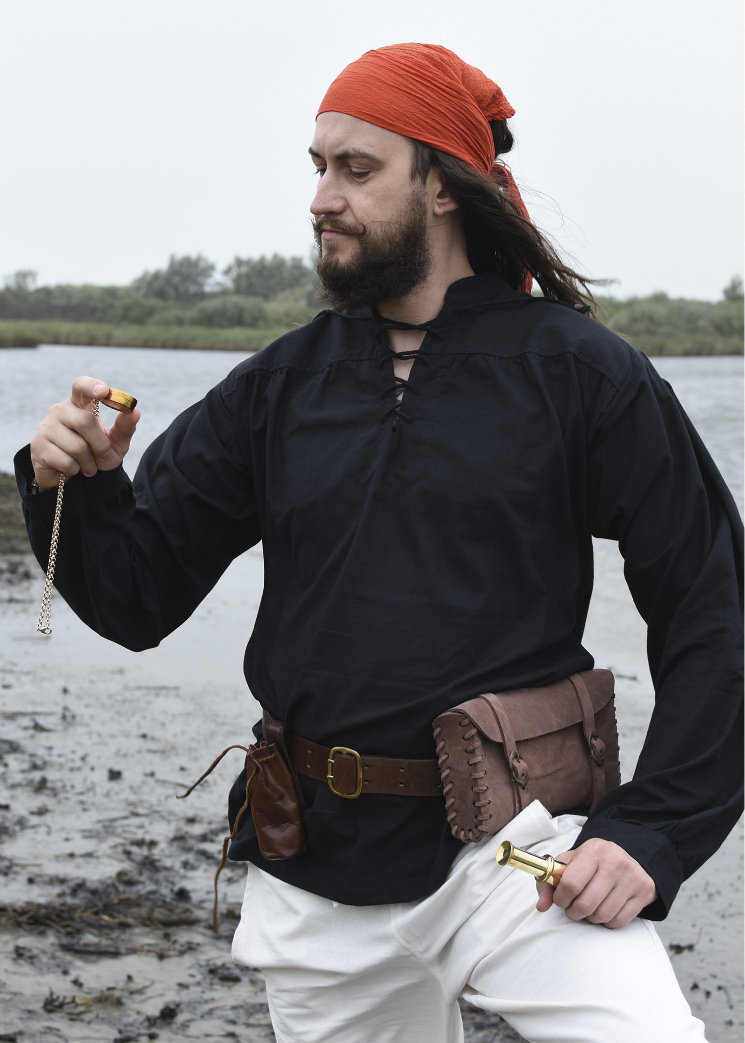 Imagen única de: Camisa Medieval Ludwig, Negra