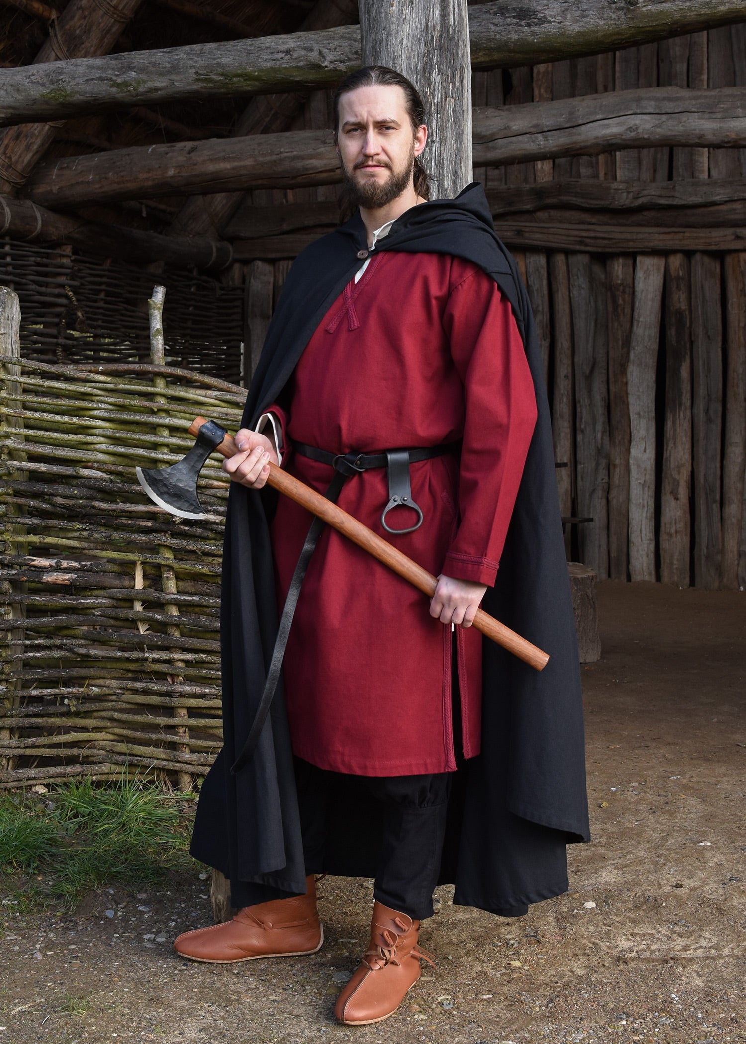 Imagen única de: Túnica Medieval Albrecht Con Ribete, Manga Larga, Rojo Vino
