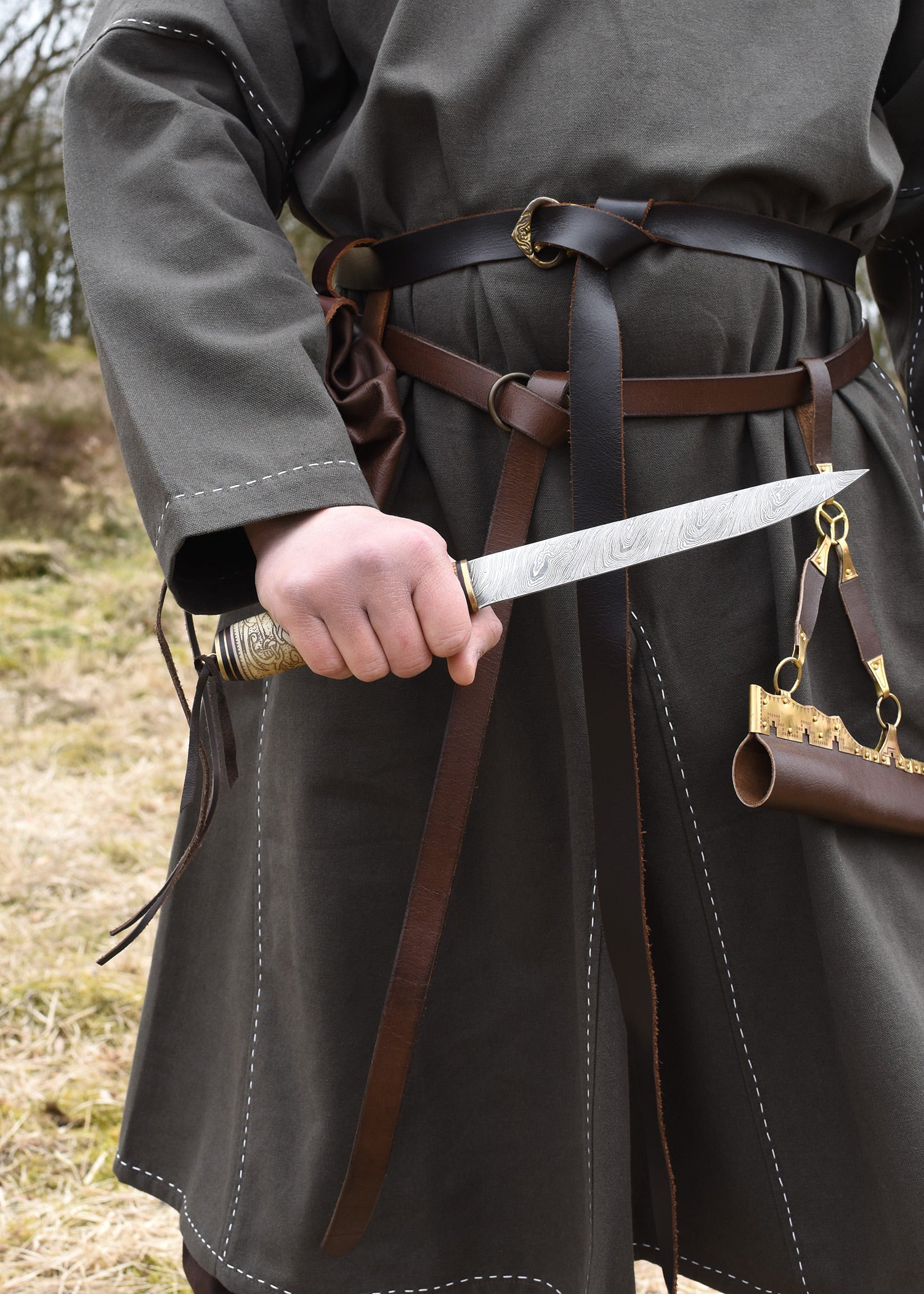 Imagen única de: Túnica Medieval Kragelund Askur, Mangas Largas, Verde Oliva