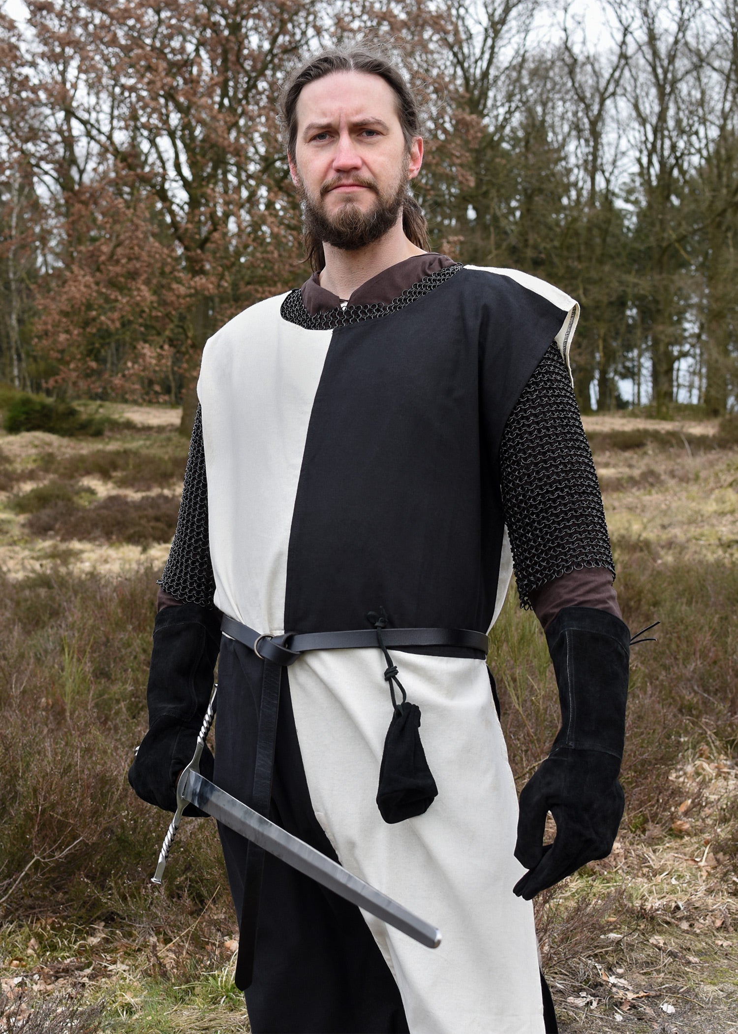 Imagen única de: Túnica Medieval Eckhart, Mi-parti, Natural/negro