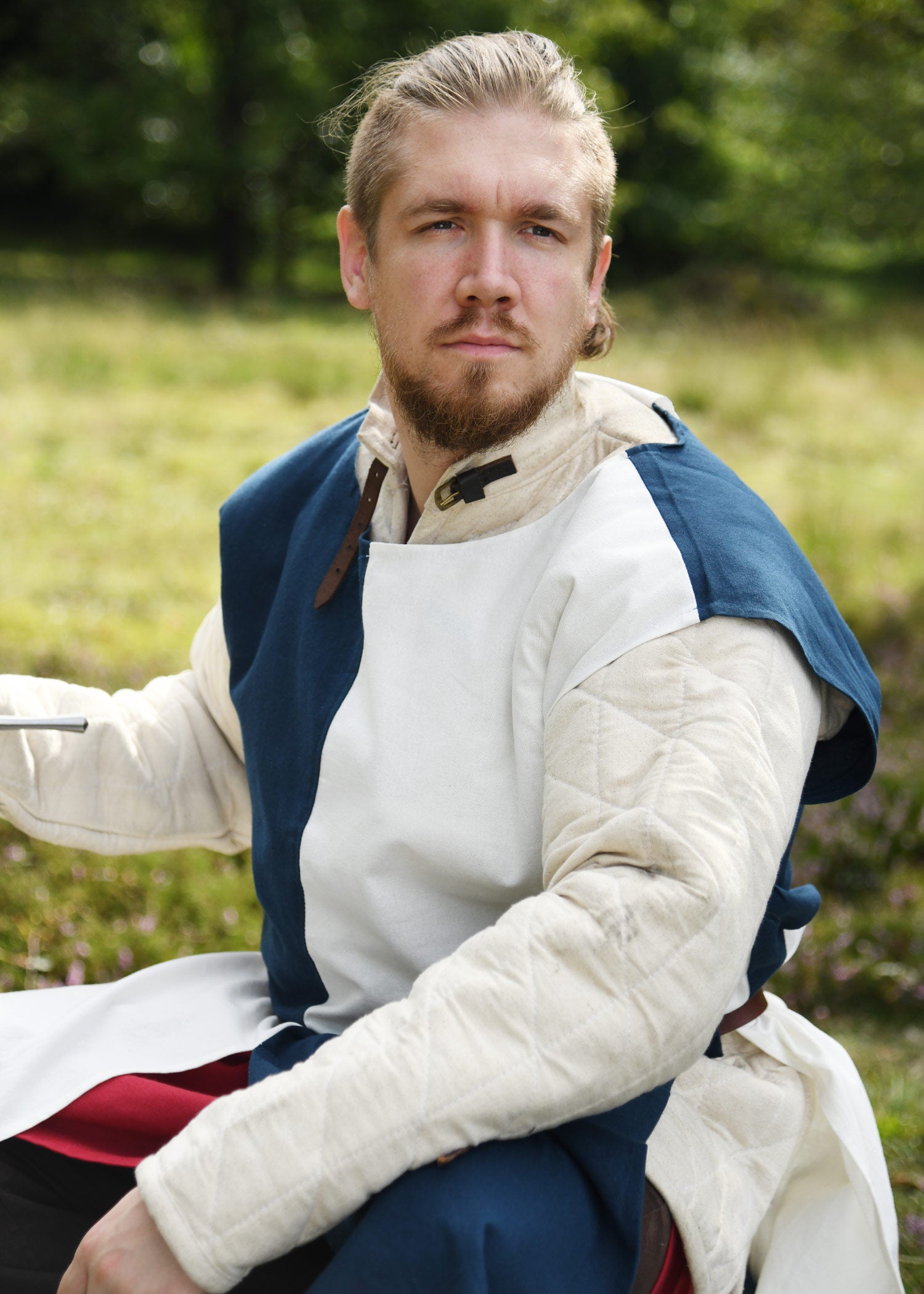 Imagen única de: Túnica Medieval Eckhart, Mi-parti, Azul/natural