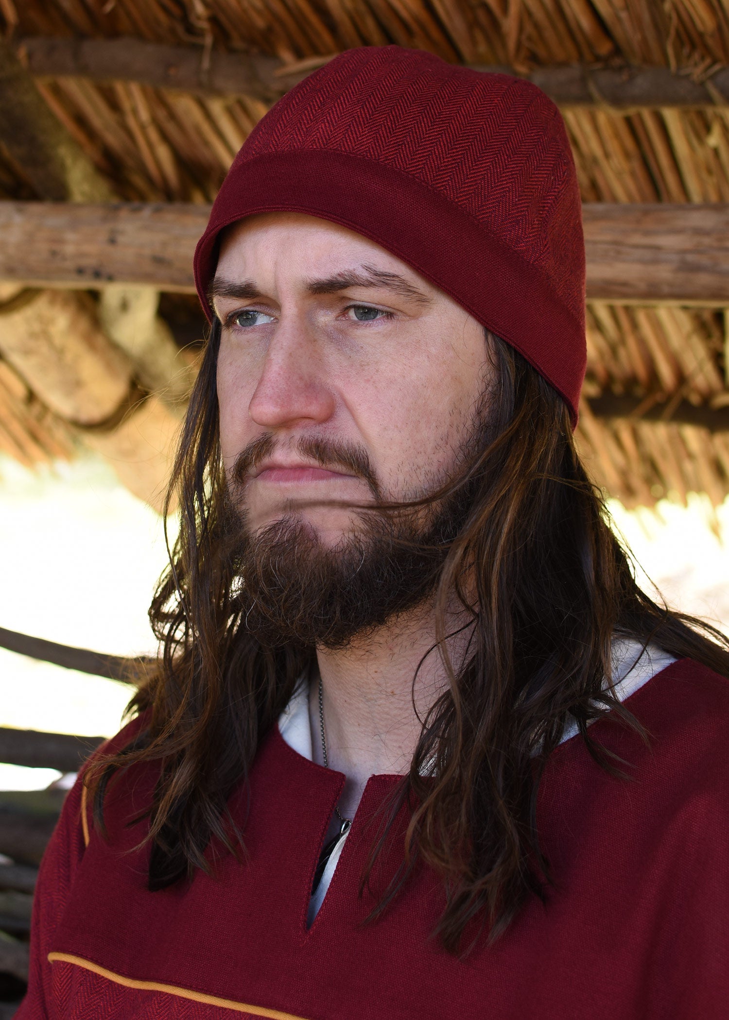 Imagen única de: Túnica Vikinga Ove Con Diseño De Espiga, Rojo Vino