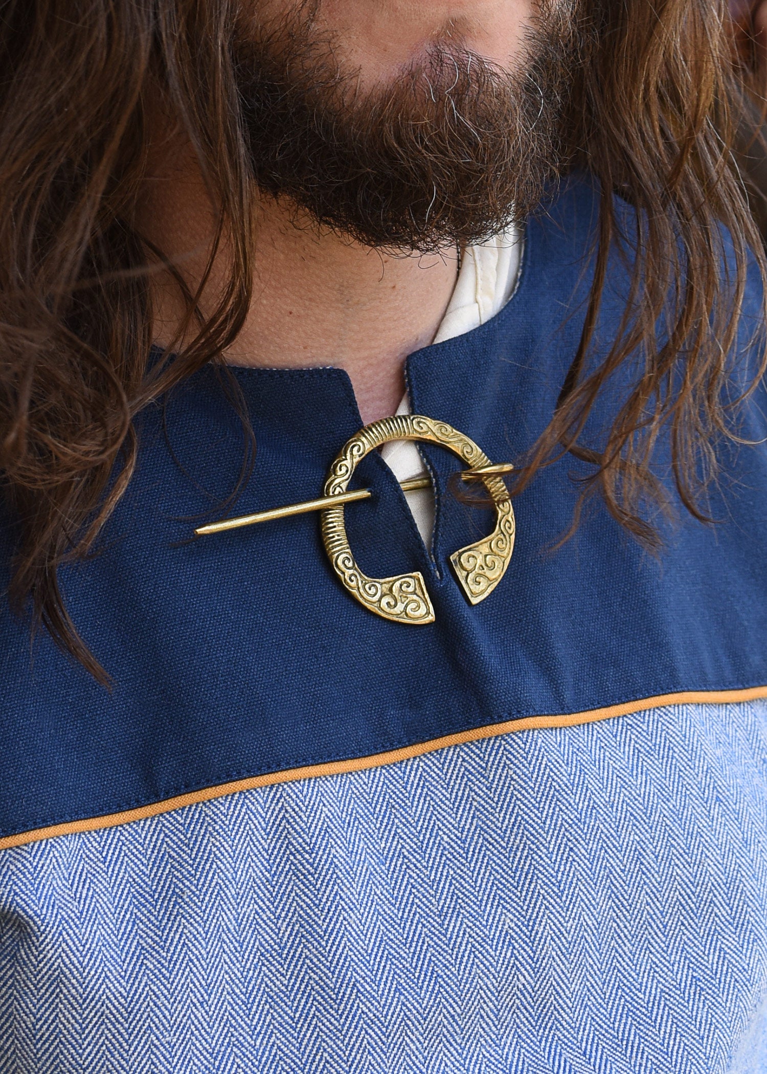Imagen única de: Túnica Vikinga Ove Con Diseño De Espiga, Azul