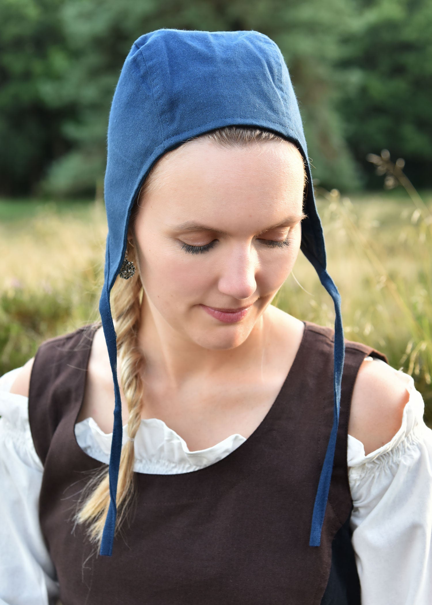 Imagen única de: Capucha Medieval Con Cintas, Diferentes Colores.