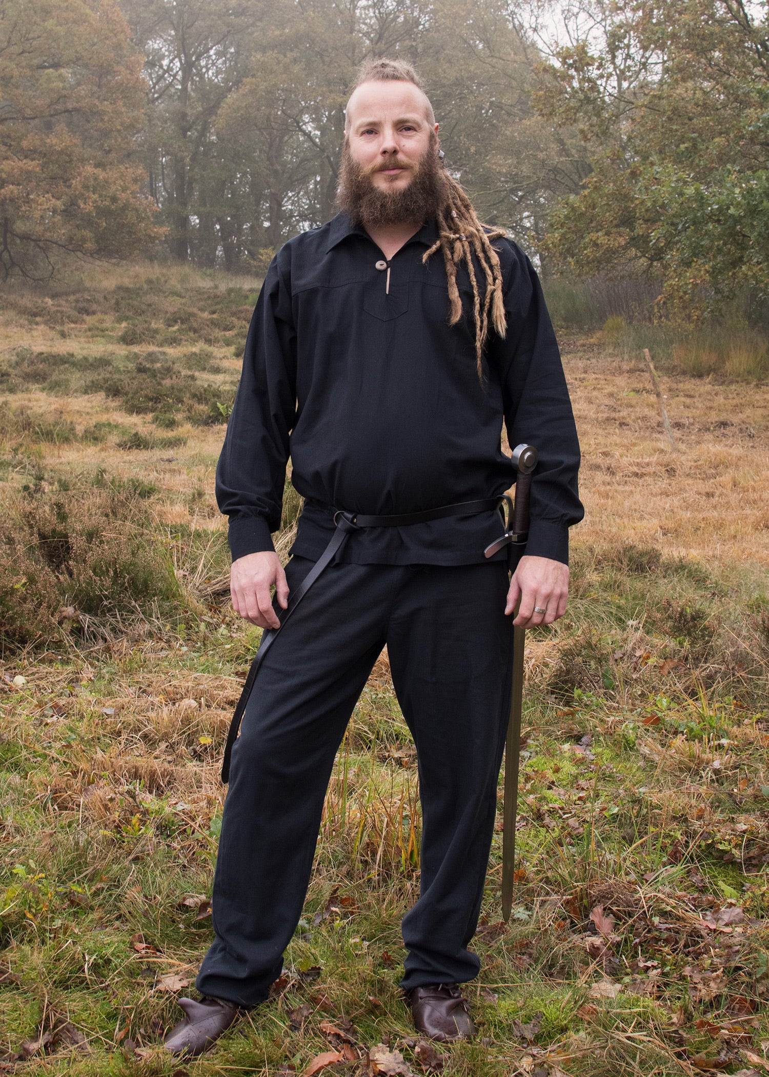 Imagen única de: Camisa De Caballero Medieval Götz, Negra
