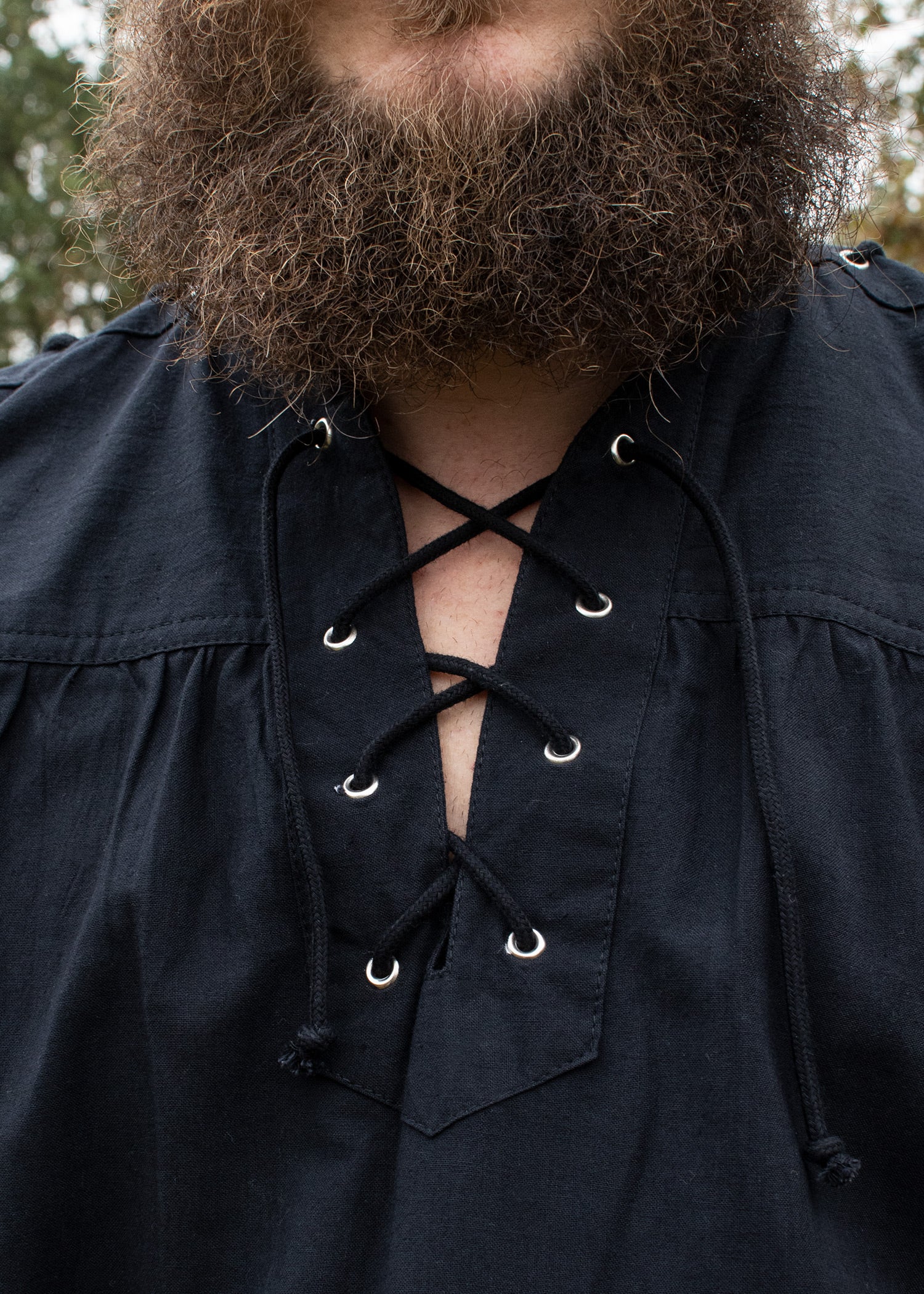 Imagen única de: Camisa Medieval Corvin Con Cordones, Negra