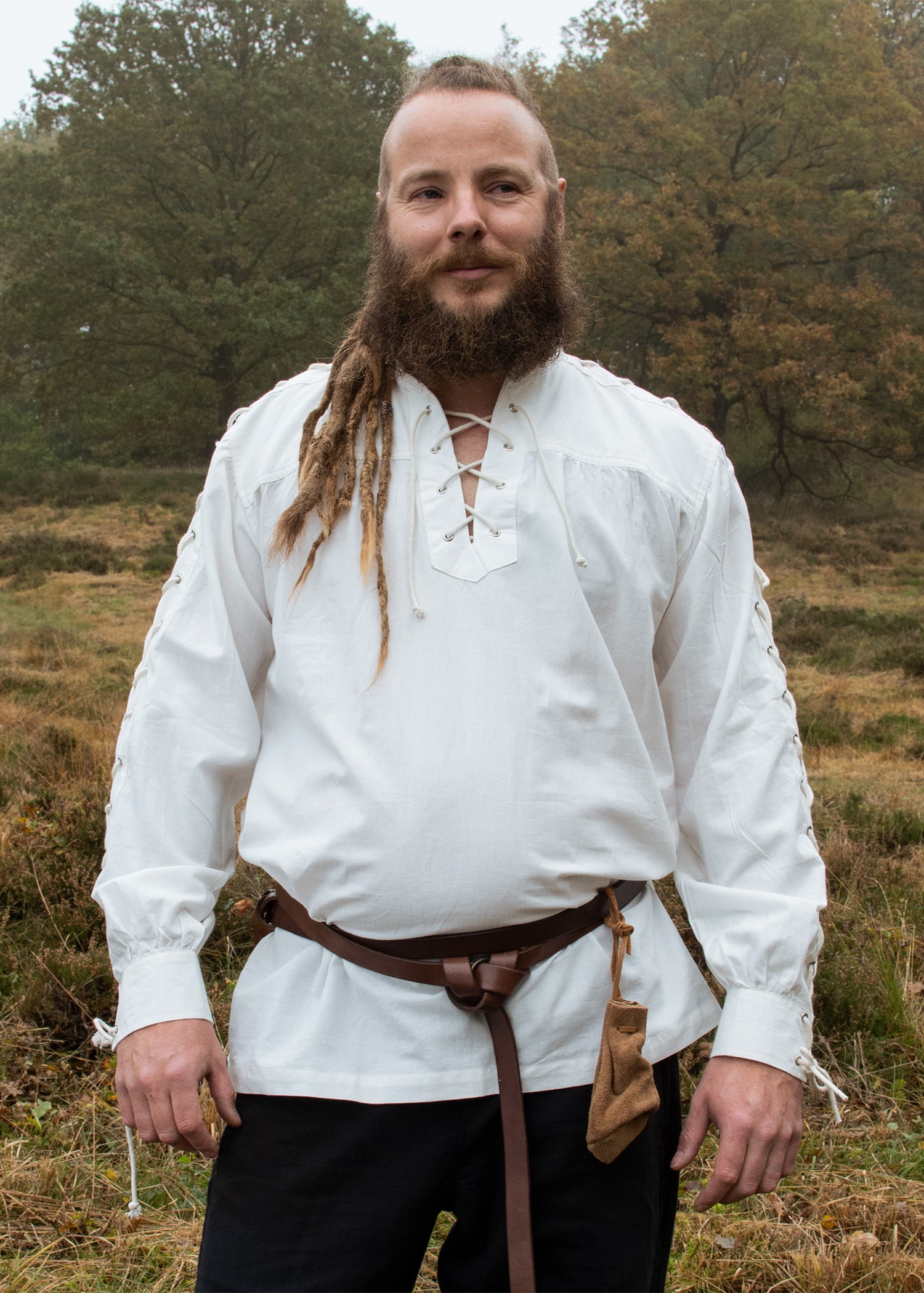 Imagen única de: Camisa Medieval Corvin Con Cordones, Blanca