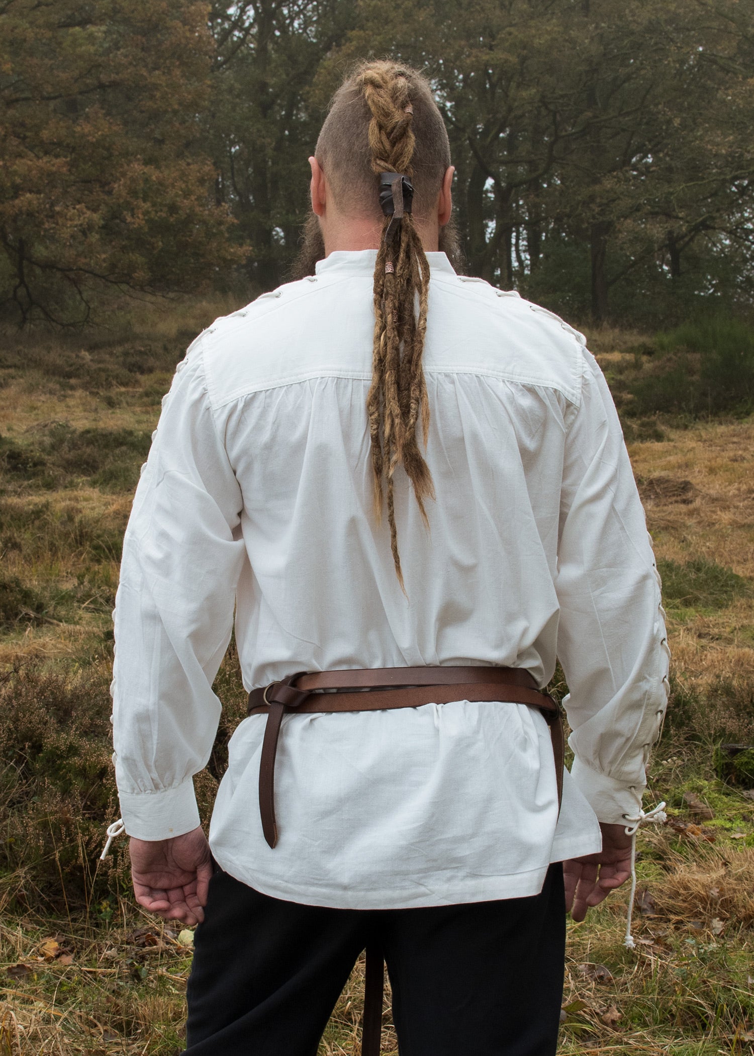 Imagen única de: Camisa Medieval Corvin Con Cordones, Blanca