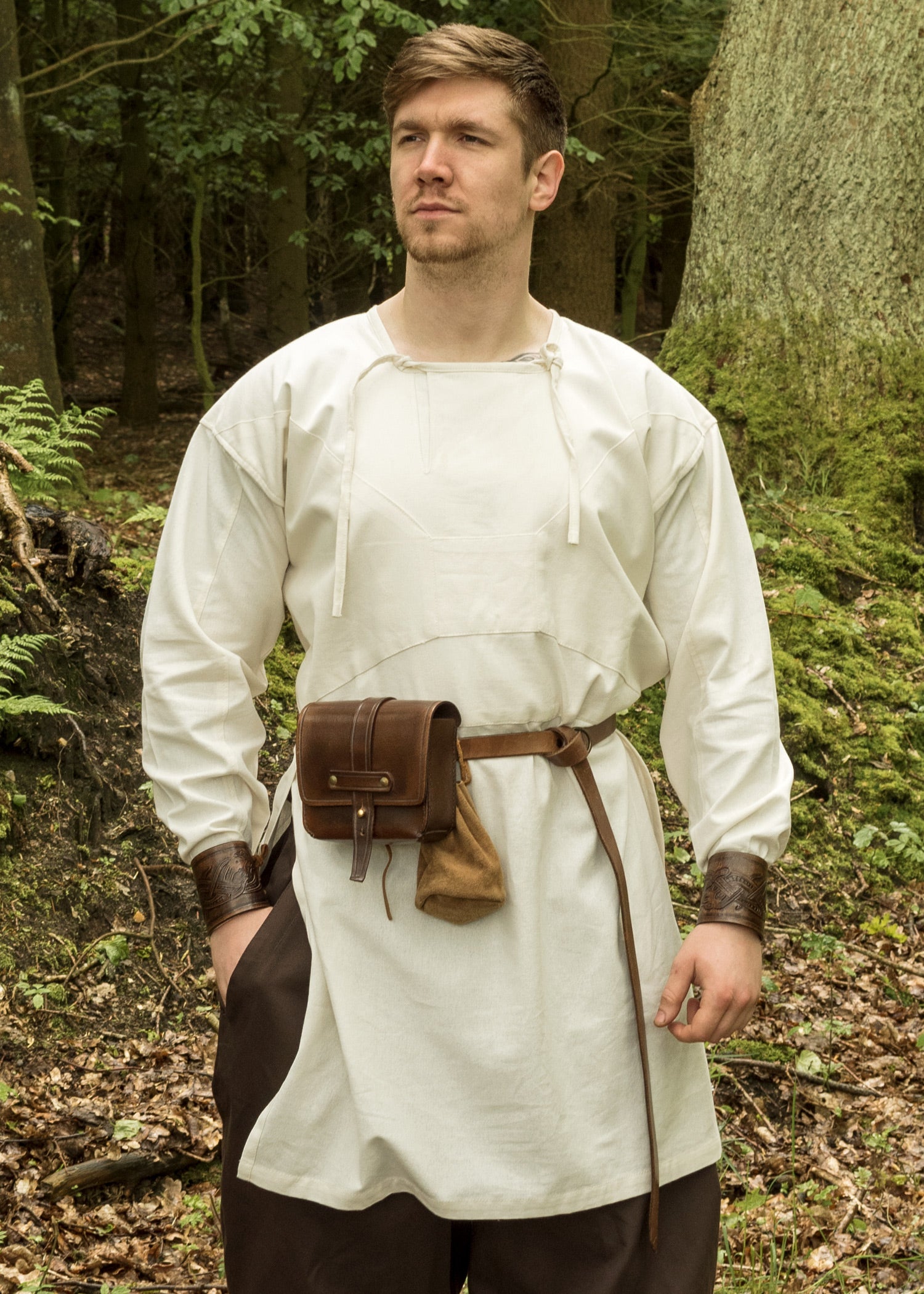 Imagen única de: Protectores De Brazos De Cuero Con Motivo De Dragón En Relieve, Estilo Gelatina, Marrón Oscuro