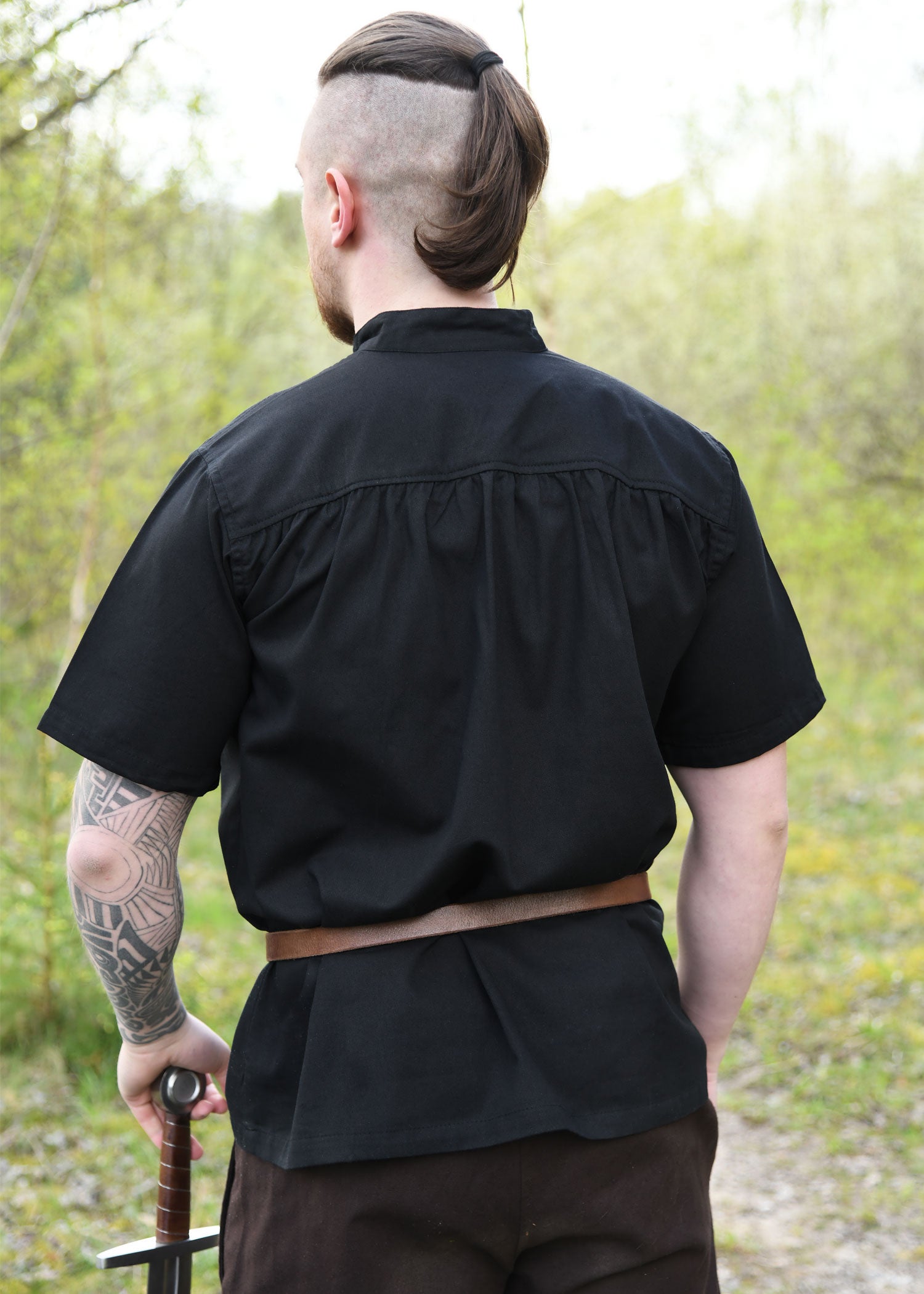 Imagen única de: Camisa Medieval, Manga Corta, Negra.