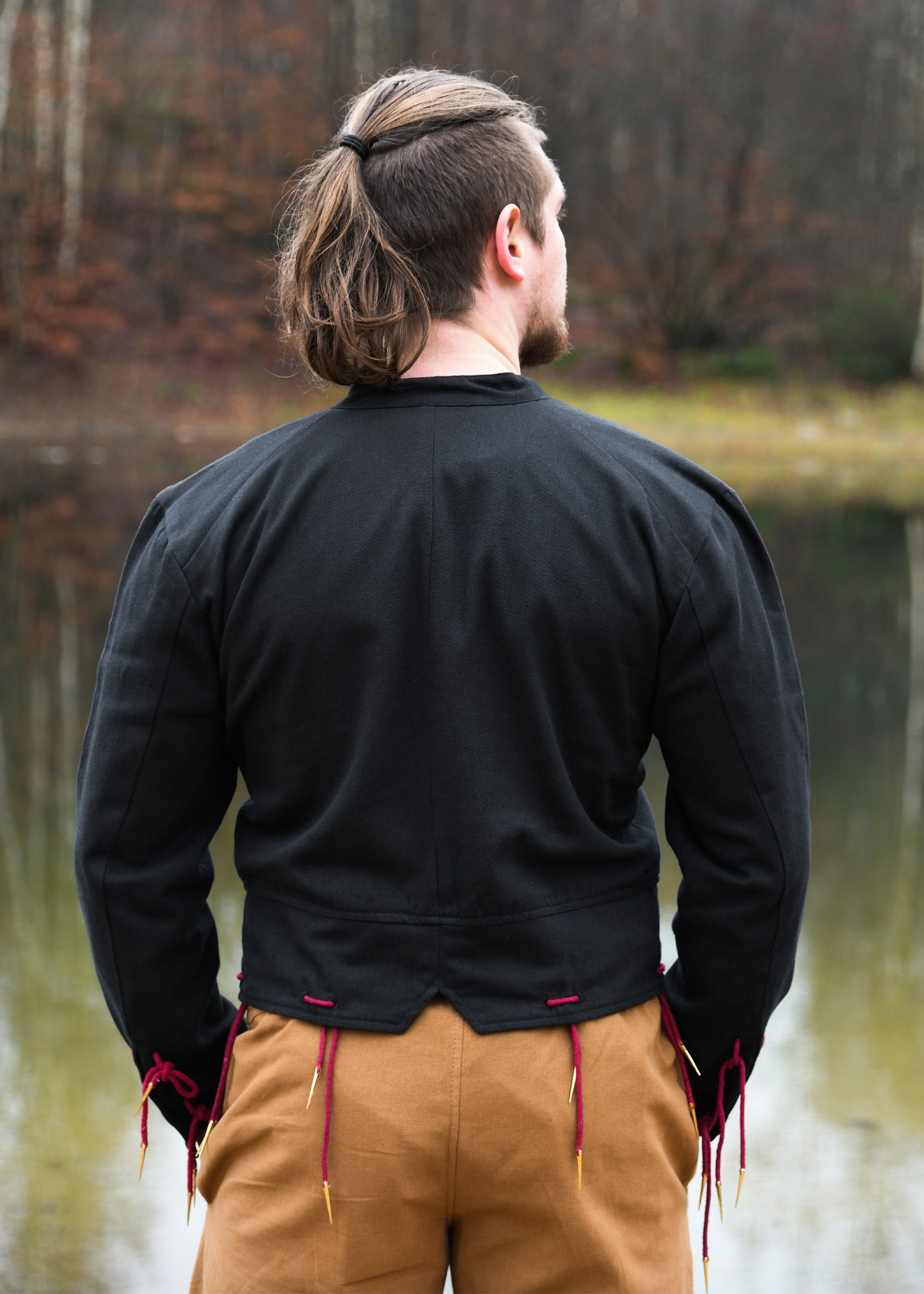 Imagen única de: Jubón Medieval Bernhard Con Cintas Nestel, Negro