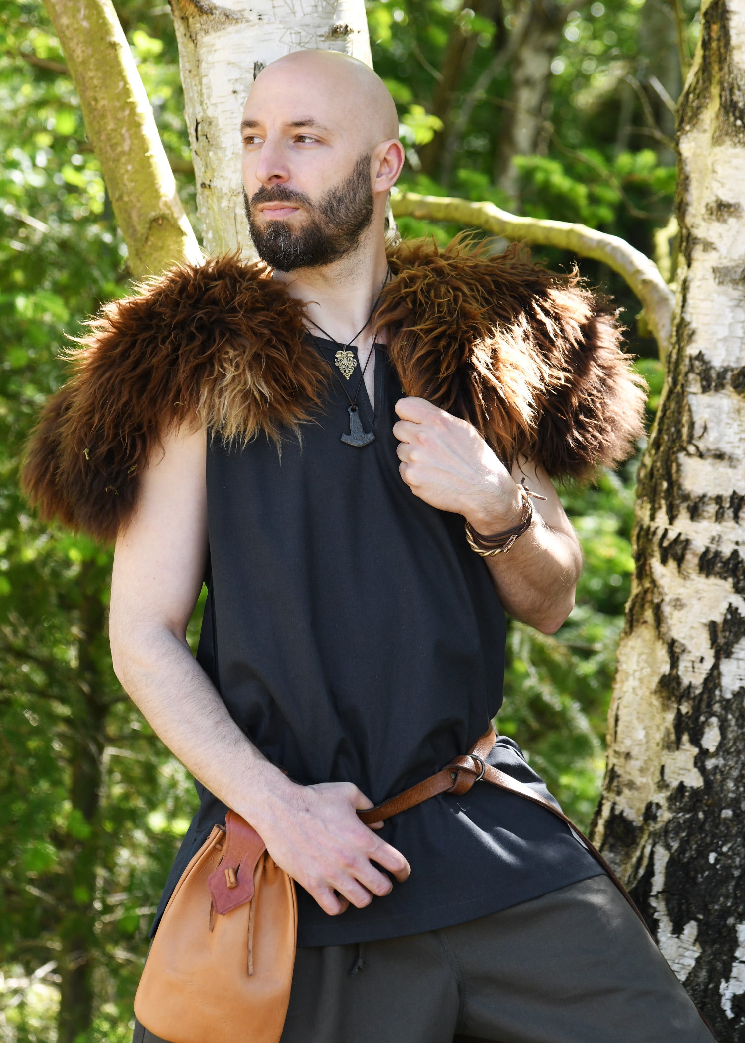 Imagen única de: Túnica Medieval Sencilla Clement, Sin Mangas, Azul Oscuro