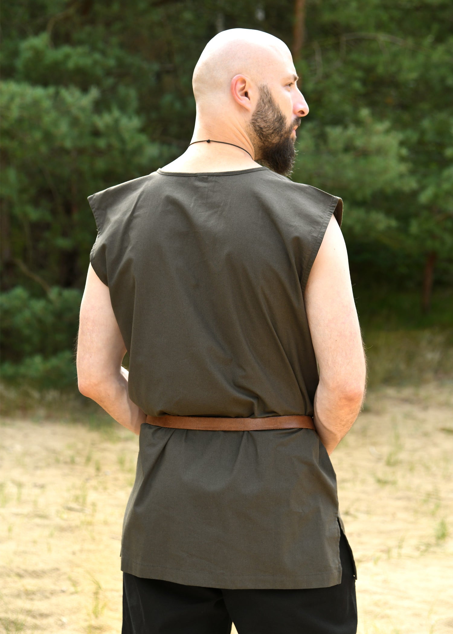 Imagen única de: Túnica Medieval Sencilla Clement, Sin Mangas, Verde Oliva