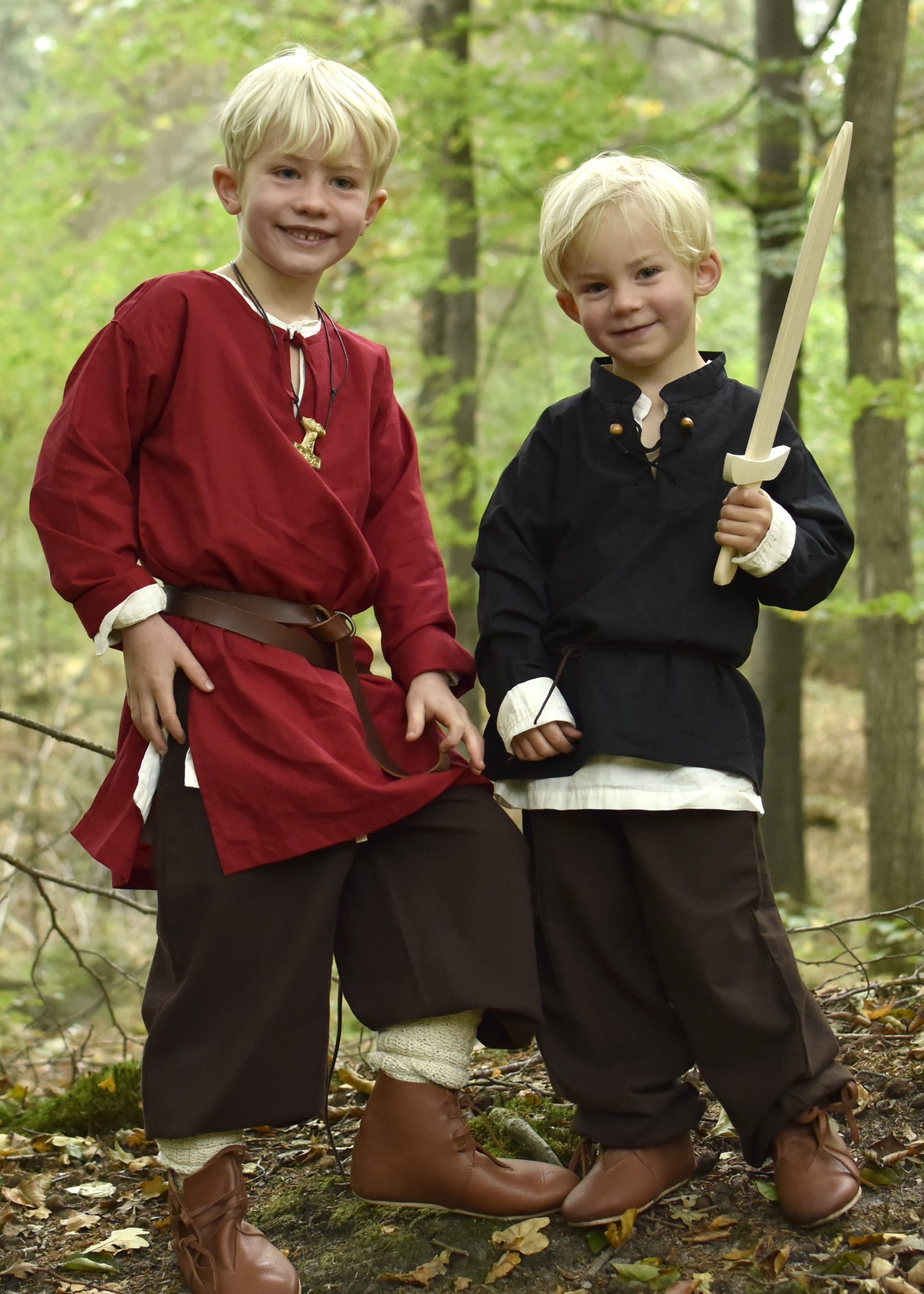 Imagen única de: Camisa Medieval Infantil Colin, Negra