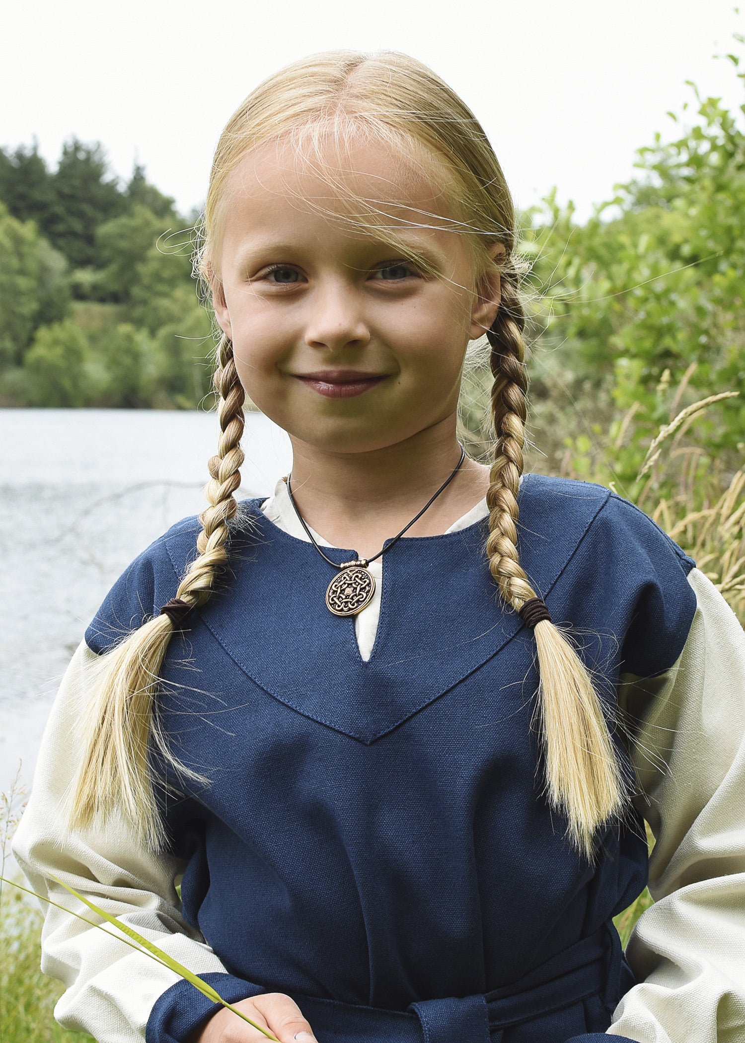 Imagen única de: Vestido Vikingo Infantil Solveig, Azul/natural