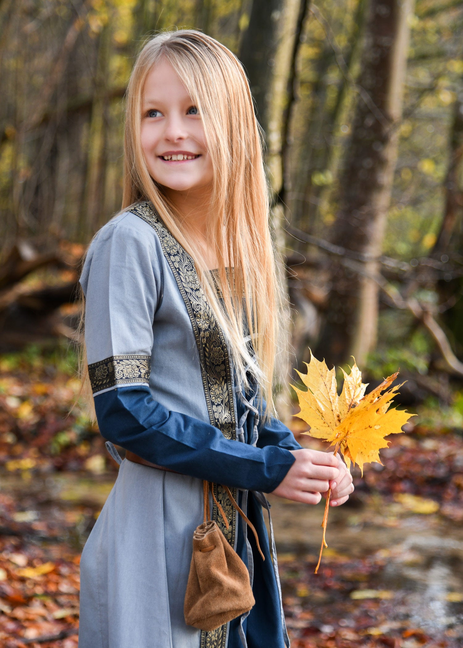 Imagen única de: Vestido Medieval Infantil Eleanor, Manga Larga, Azul