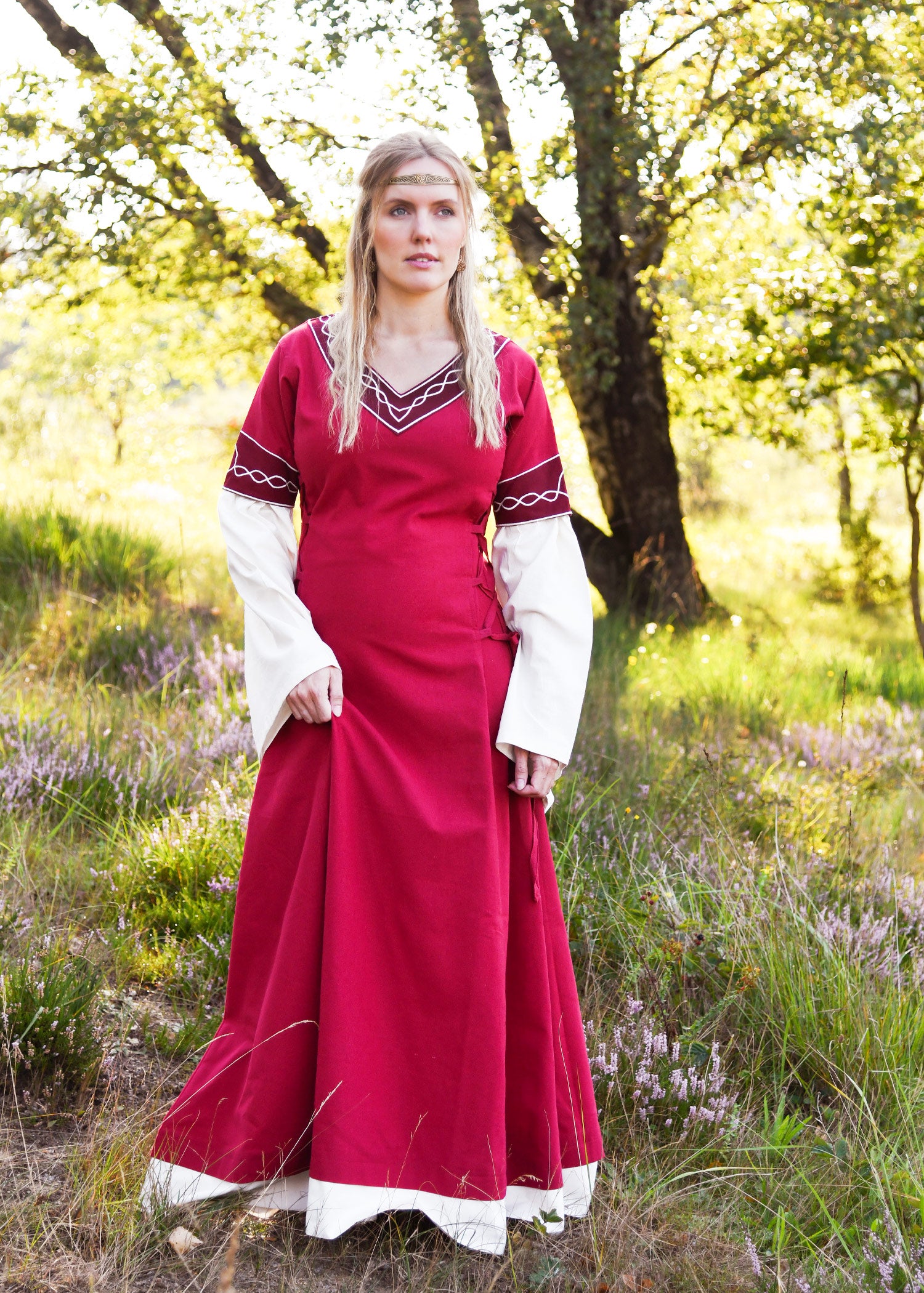 Imagen única de: Vestido Medieval Alvina, Rojo/natural