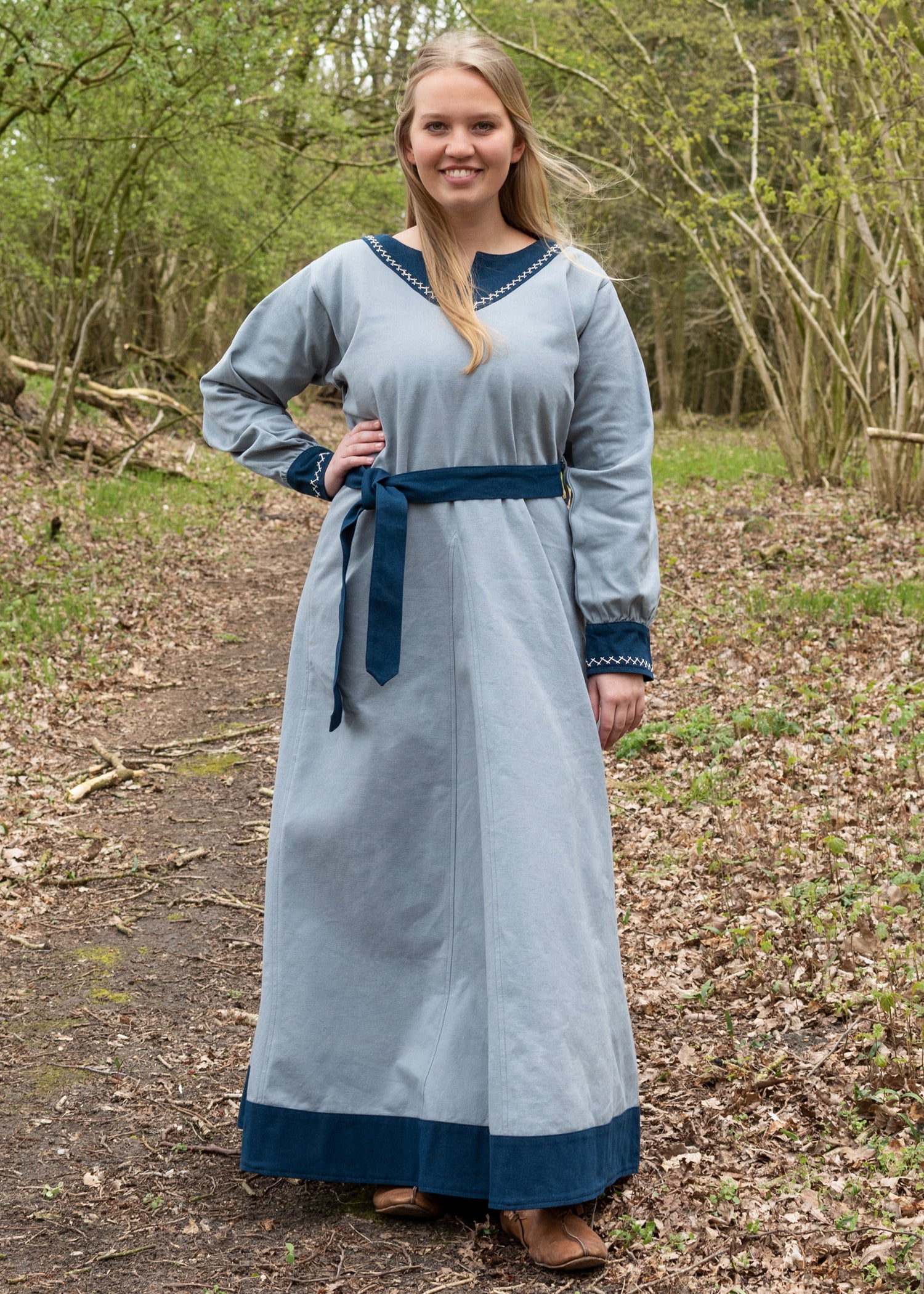 Imagen única de: Vestido Vikingo Jona, Azul-gris/azul