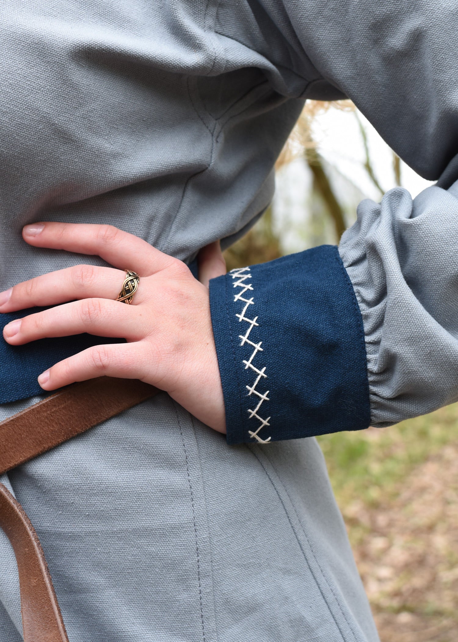 Imagen única de: Vestido Vikingo Jona, Azul-gris/azul