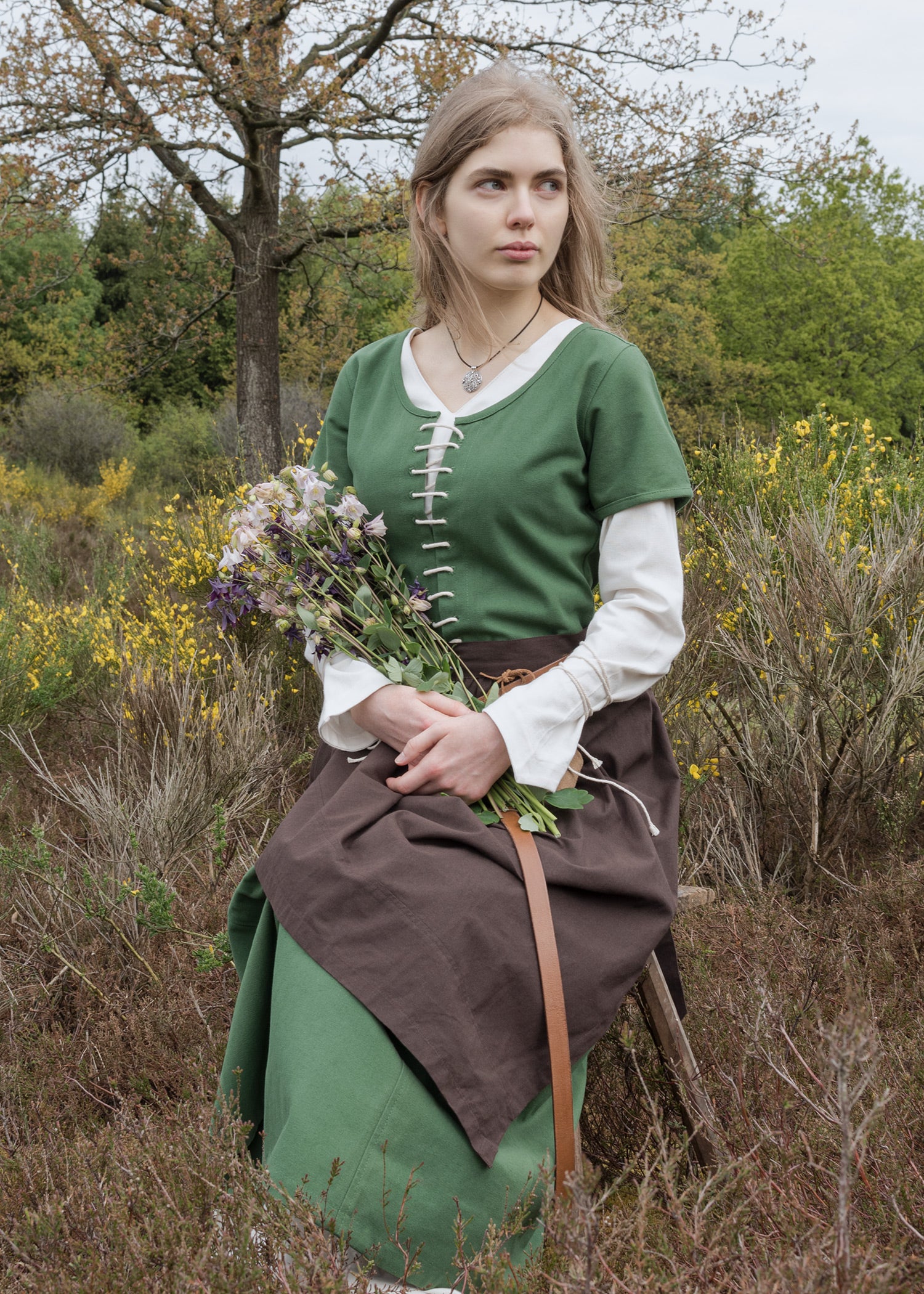 Imagen única de: Delantal Medieval, Marrón