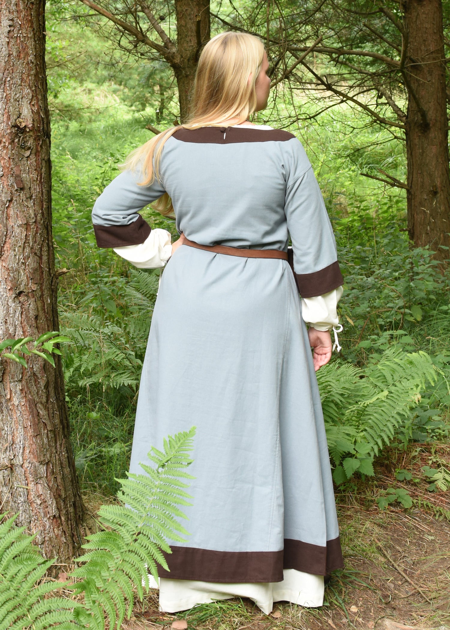 Imagen única de: Vestido Medieval Gudrun, Azul-gris/marrón