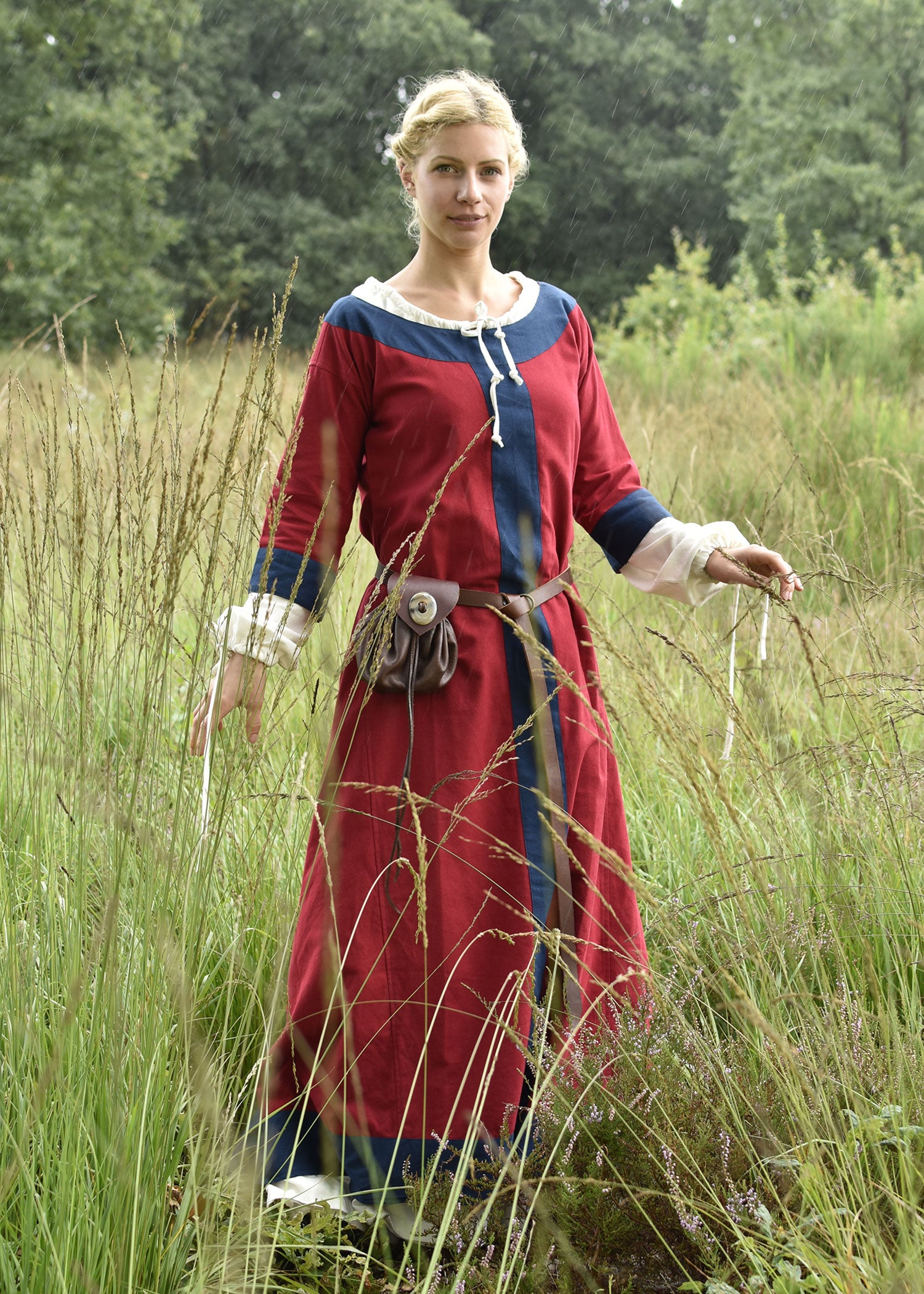 Imagen única de: Vestido Medieval Gudrun, Rojo/azul