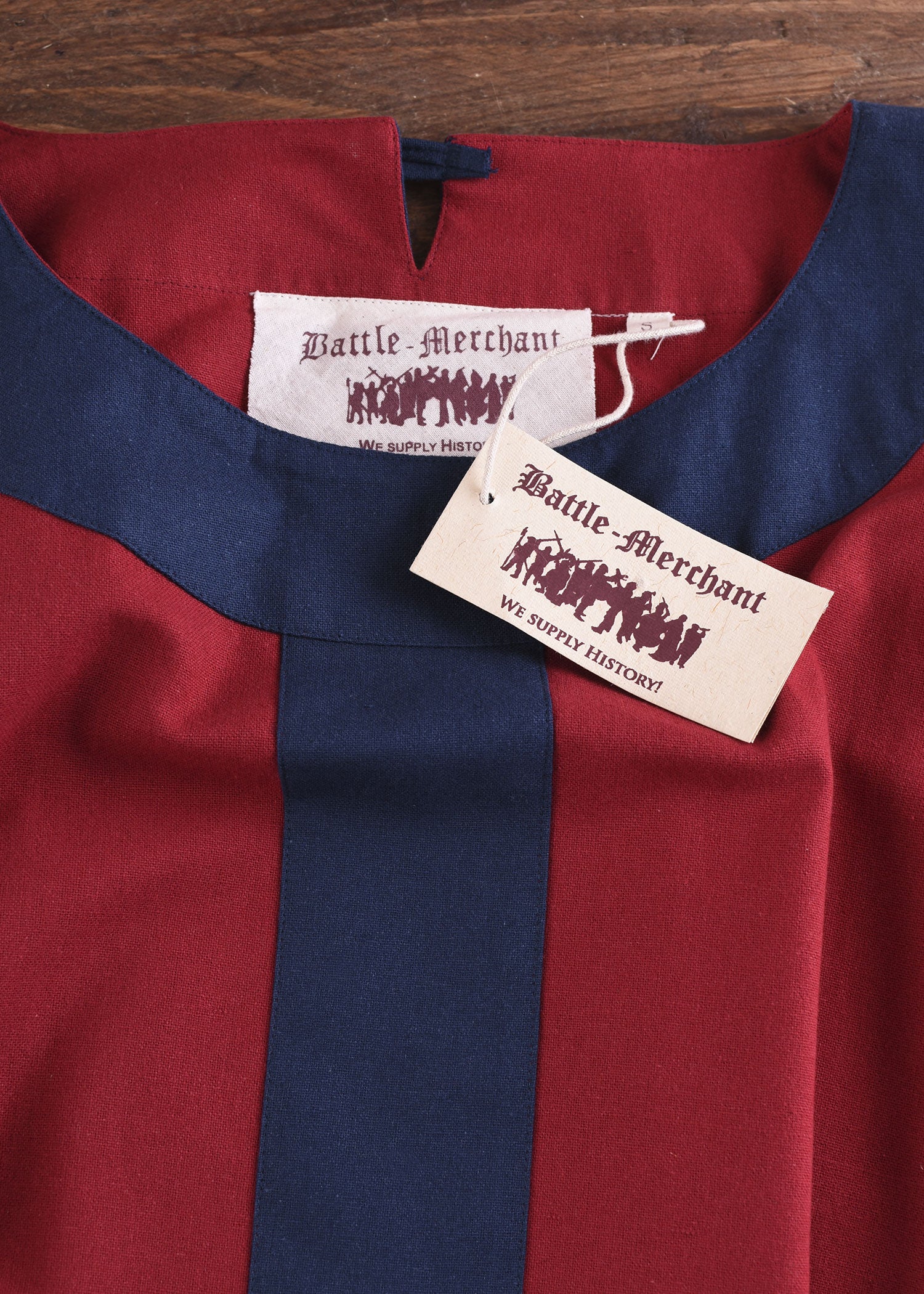 Imagen única de: Vestido Medieval Gudrun, Rojo/azul