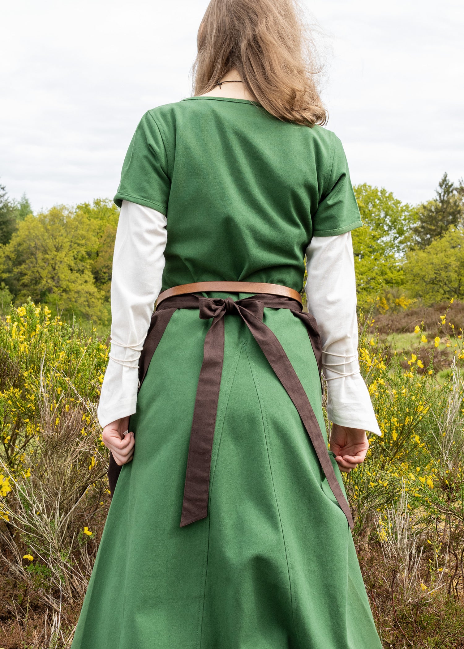 Imagen única de: Cotehardie Ava De Manga Corta, Vestido Medieval, Verde