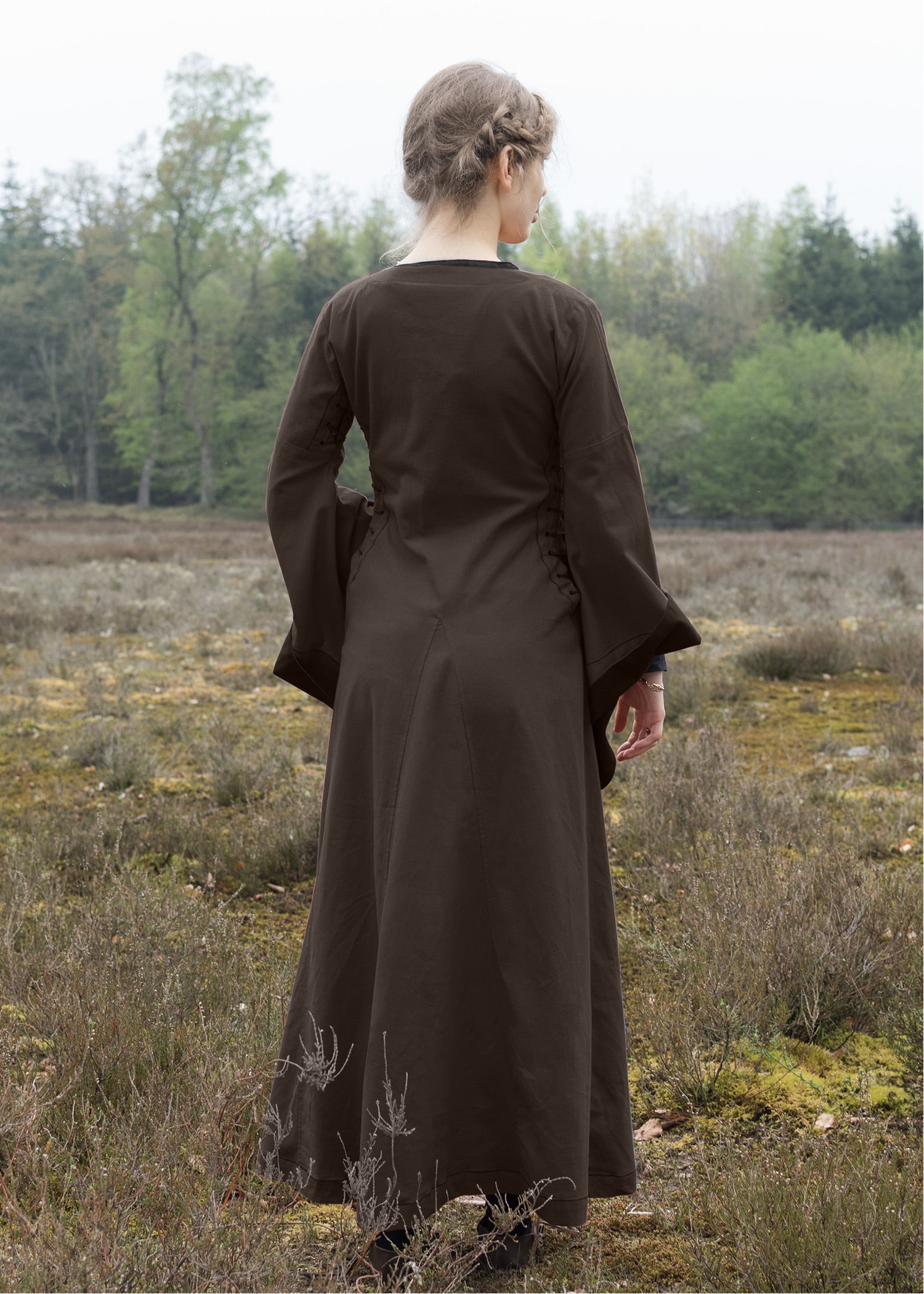 Imagen única de: Vestido Medieval Con Ventanas Del Infierno, Bliaut Amal, Marrón