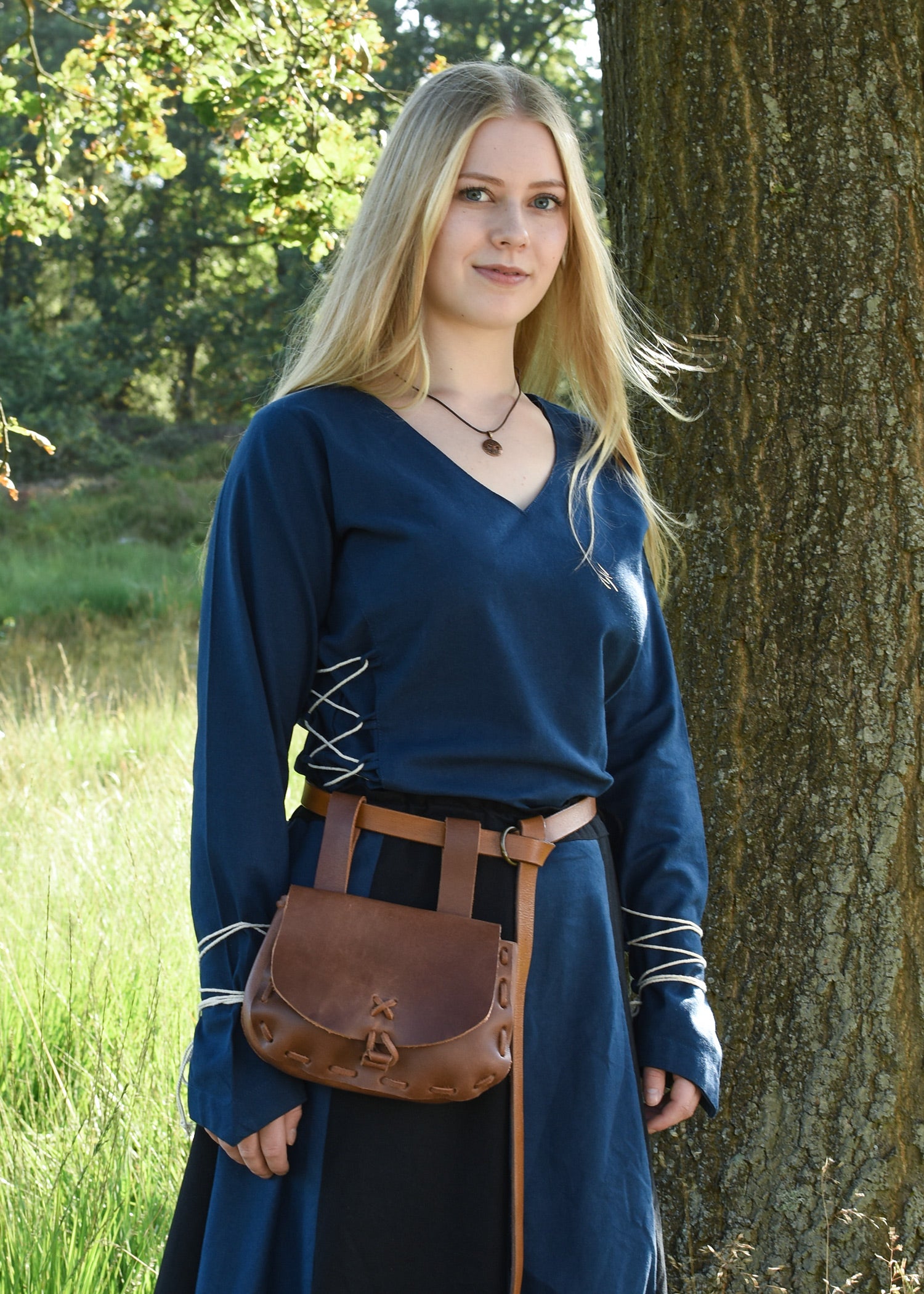 Imagen única de: Blusa Medieval Aila Con Cordones, Azul