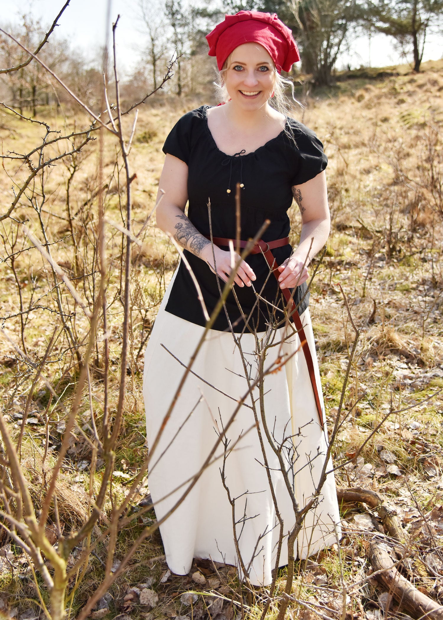 Imagen única de: Blusa Medieval De Manga Corta Aren, Negro 6