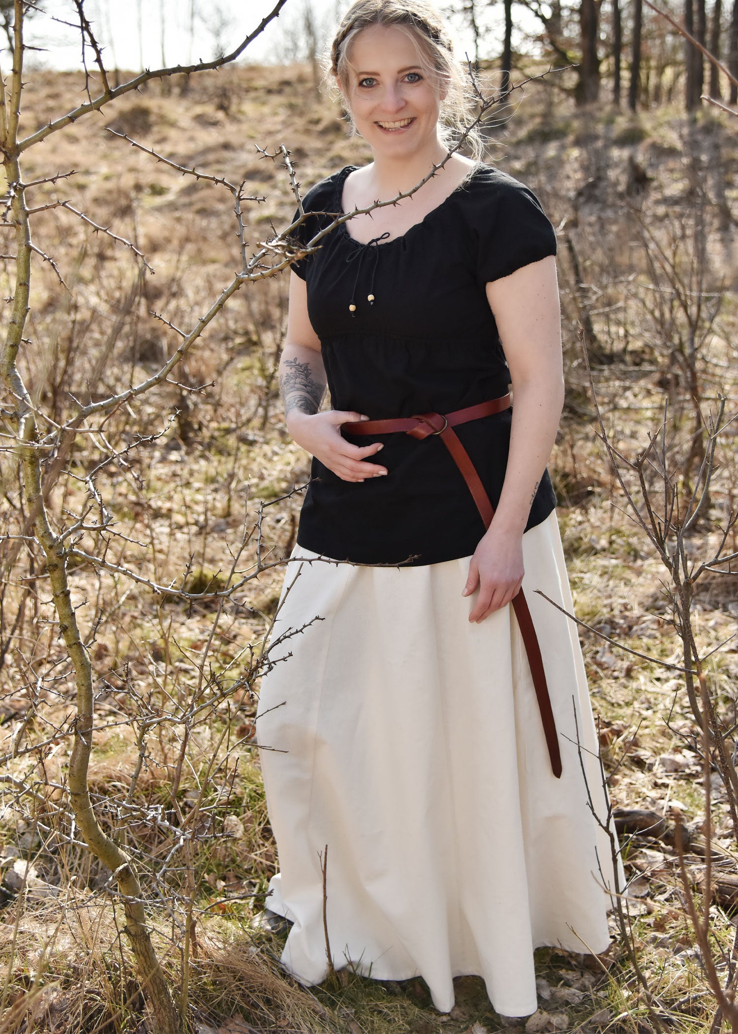 Imagen única de: Blusa Medieval De Manga Corta Aren, Negro 3