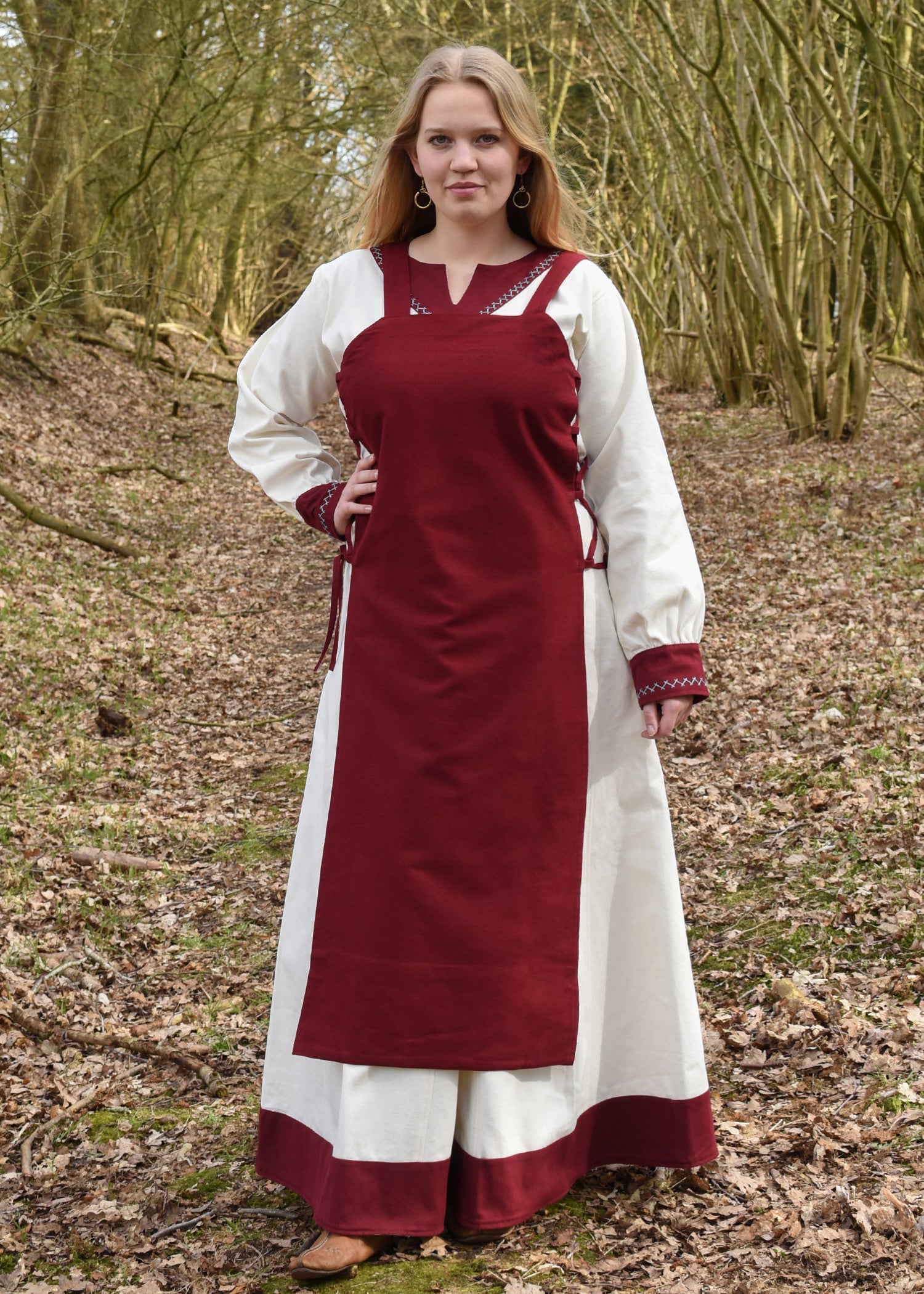 Imagen única de: Vestido Vikingo, Delantal Tinna, Rojo Vino