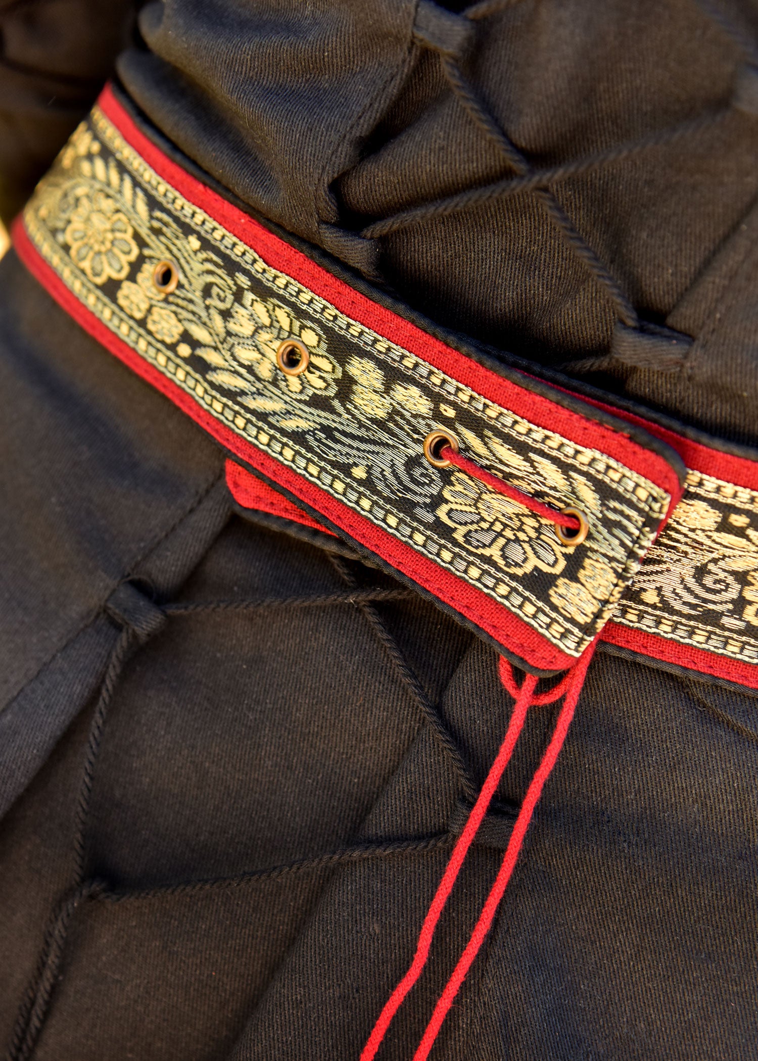 Imagen única de: Cinturón Medieval, Cinturón De Tela En Y Con Borde, Rojo