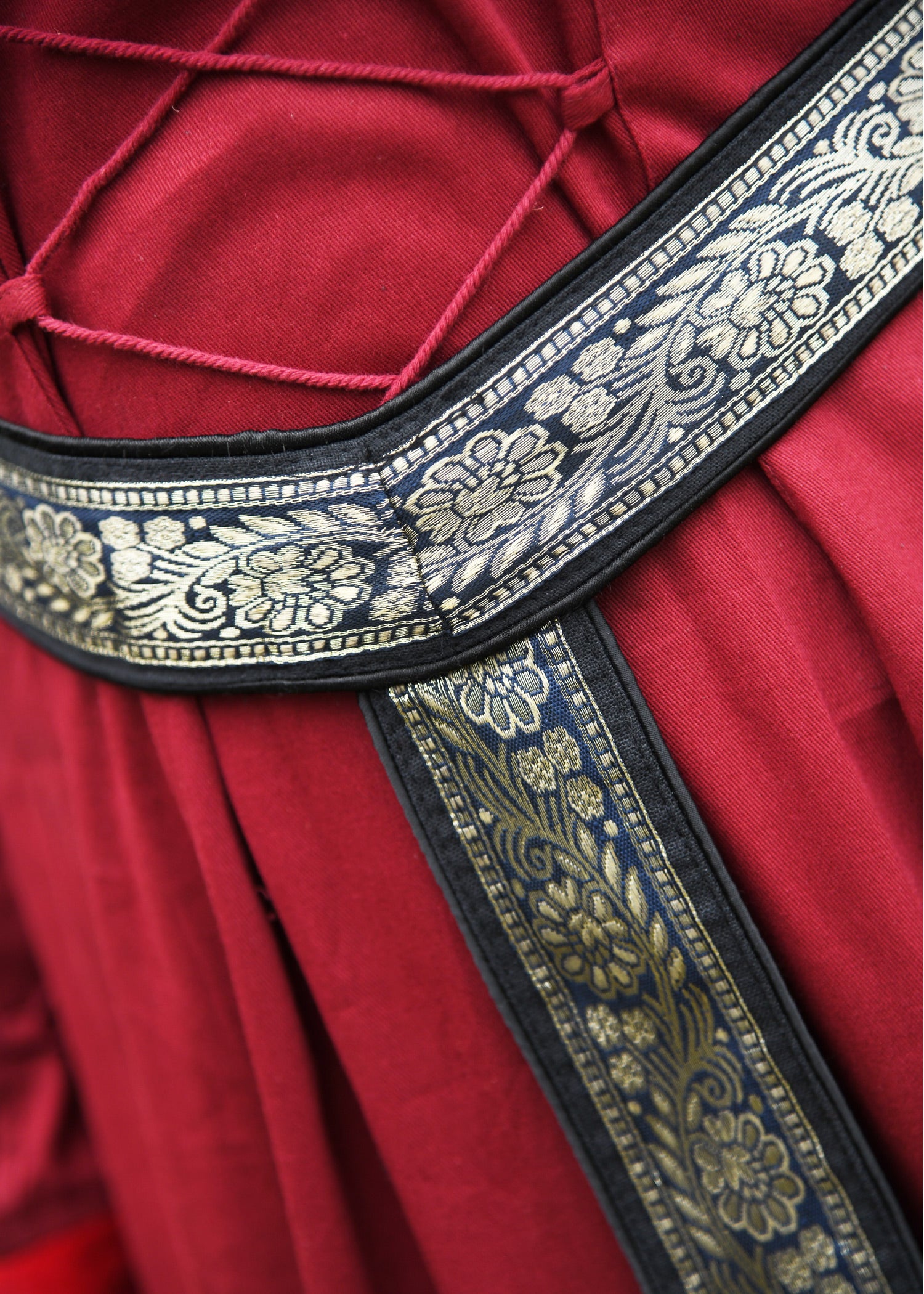 Imagen única de: Cinturón Medieval, Cinturón De Tela En Y Con Borde, Negro