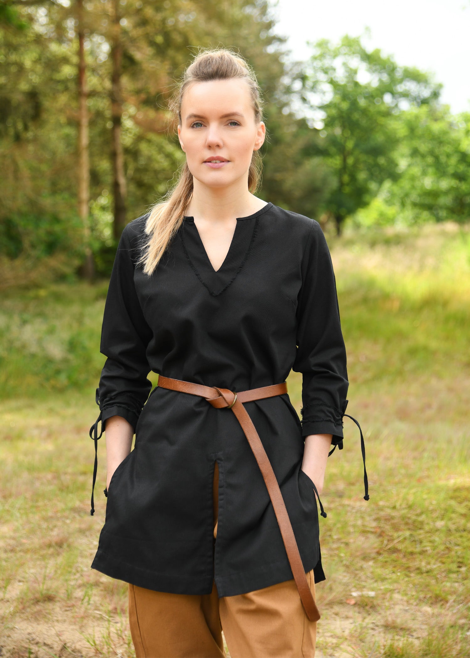 Imagen única de: Túnica De Mujer Ylva, Negra