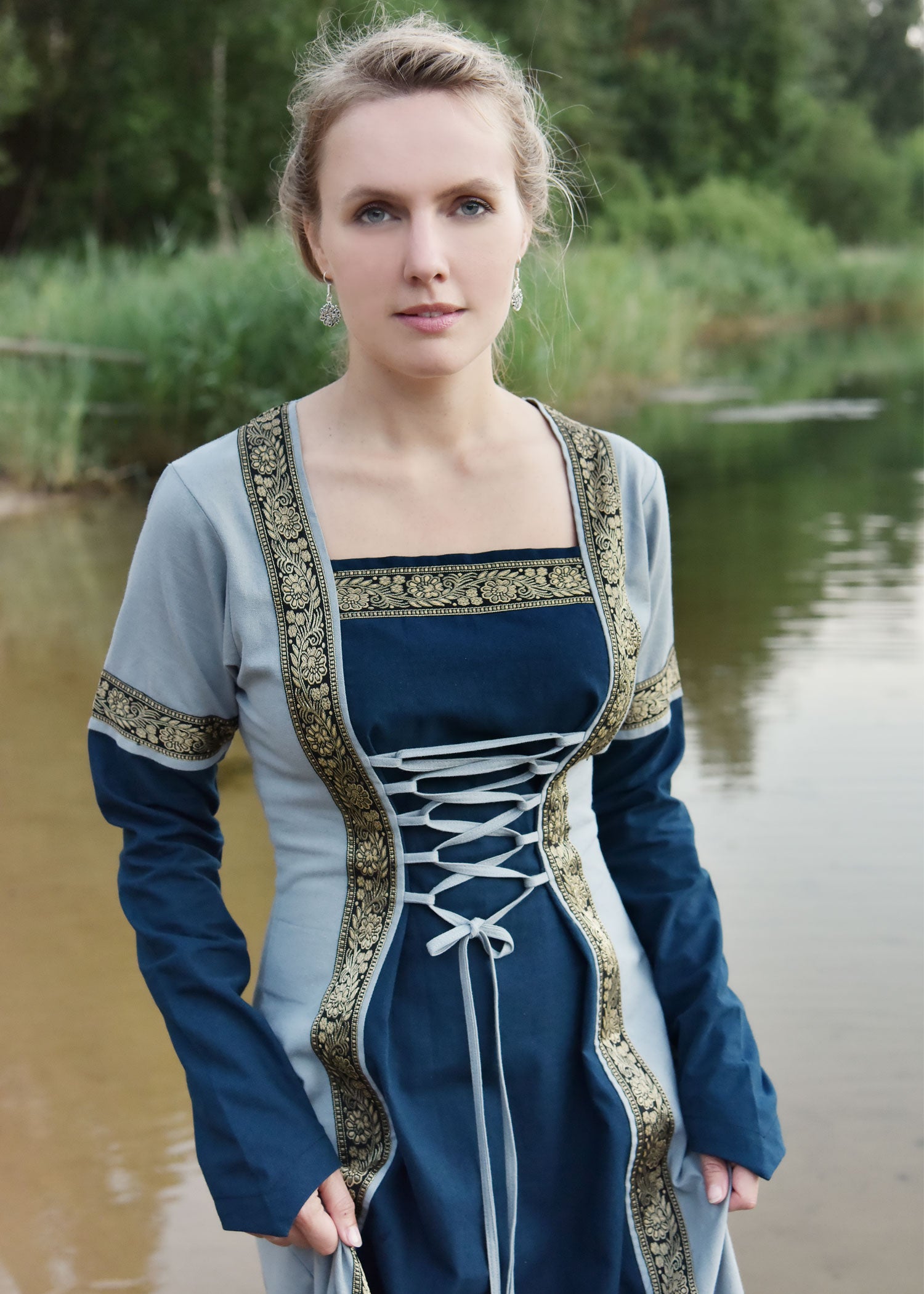 Imagen única de: Vestido Medieval Eleanor, Azul/azul-gris