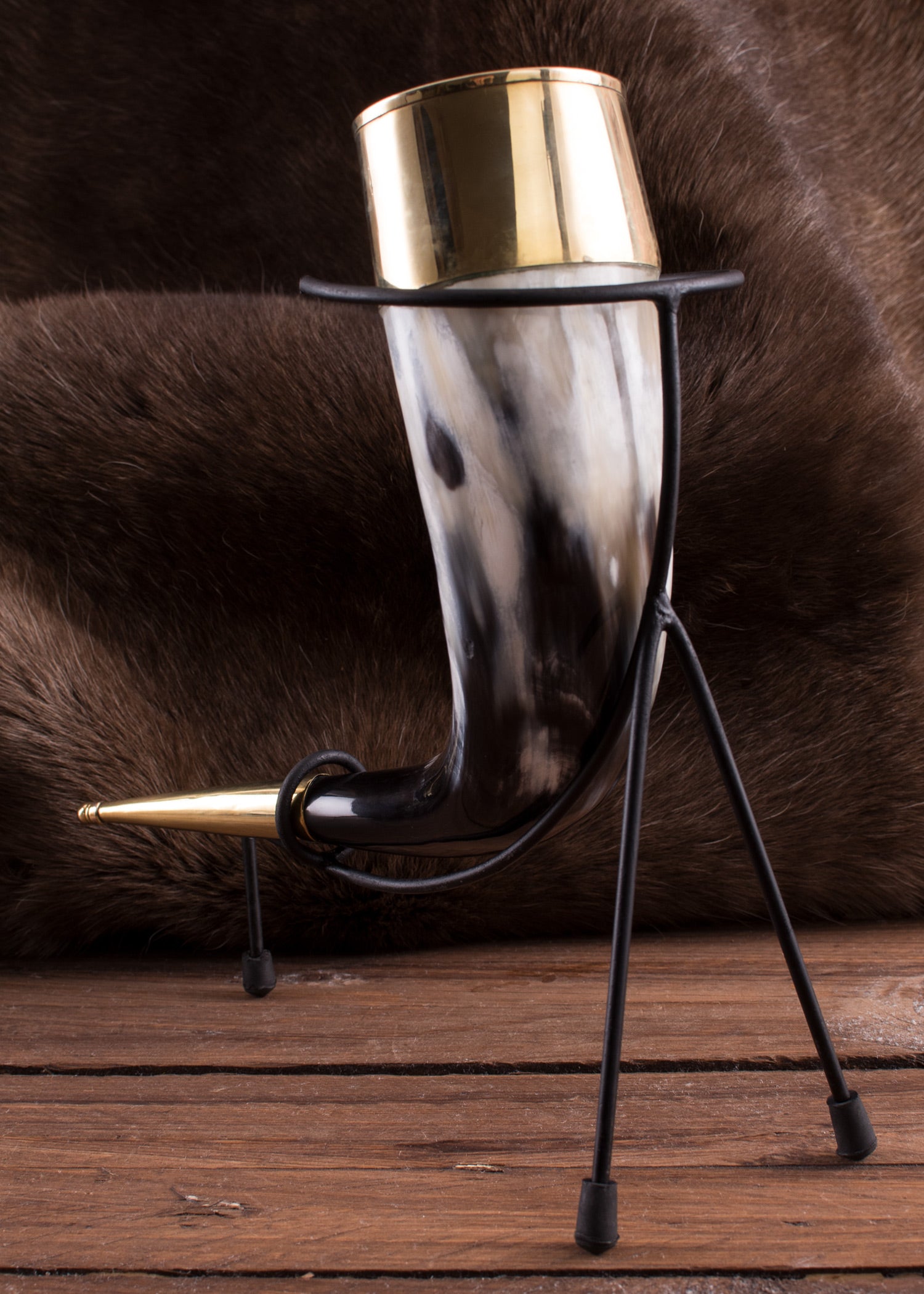 Imagen única de: Cuerno Vikingo Para Beber Con Soporte