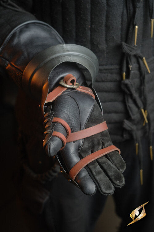 Imagen única de: Manoplas De Acero