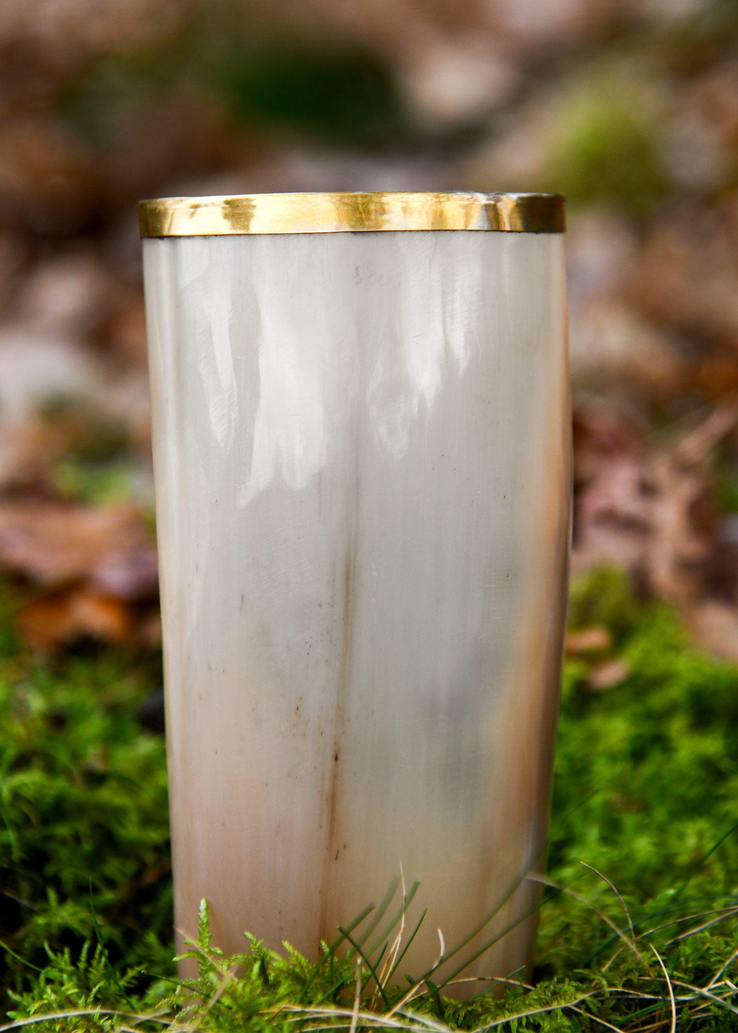 Imagen única de: Vaso De Cuerno Con Borde De Latón, Sin Asa