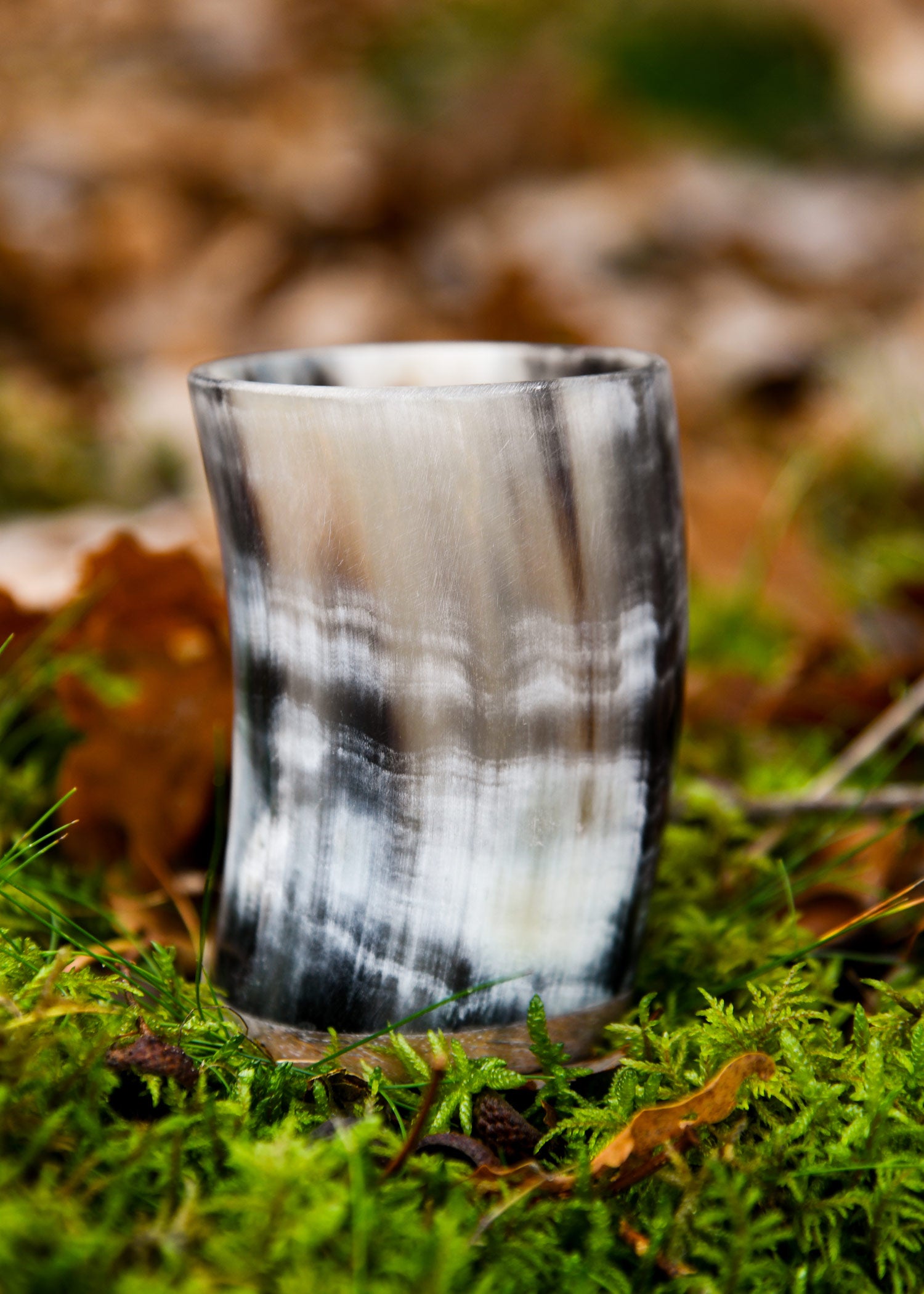 Imagen única de: Taza Pequeña De Cuerno Con Base De Madera, Sin Asa