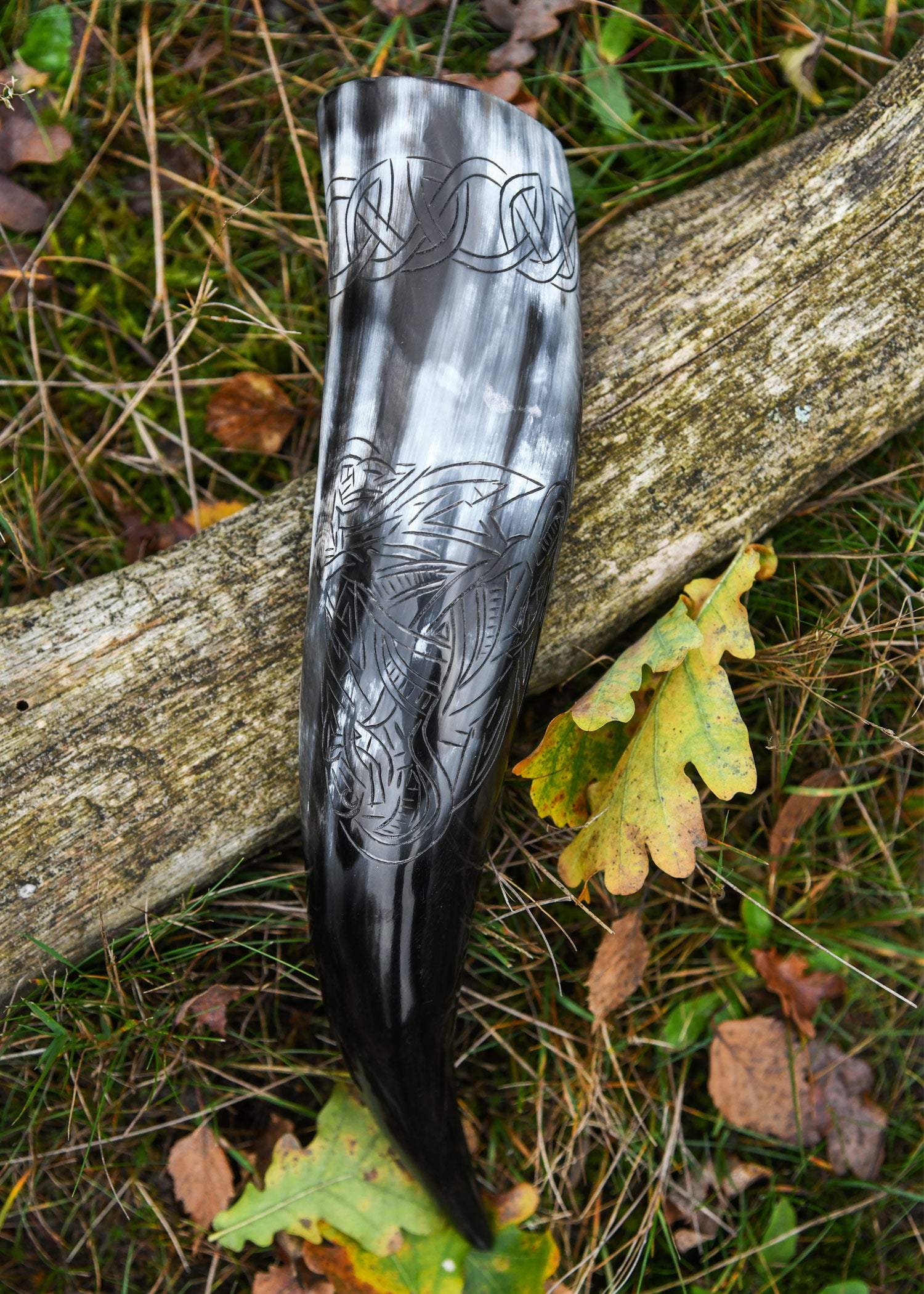 Imagen única de: Cuerno Vikingo Con Motivo Fenrir