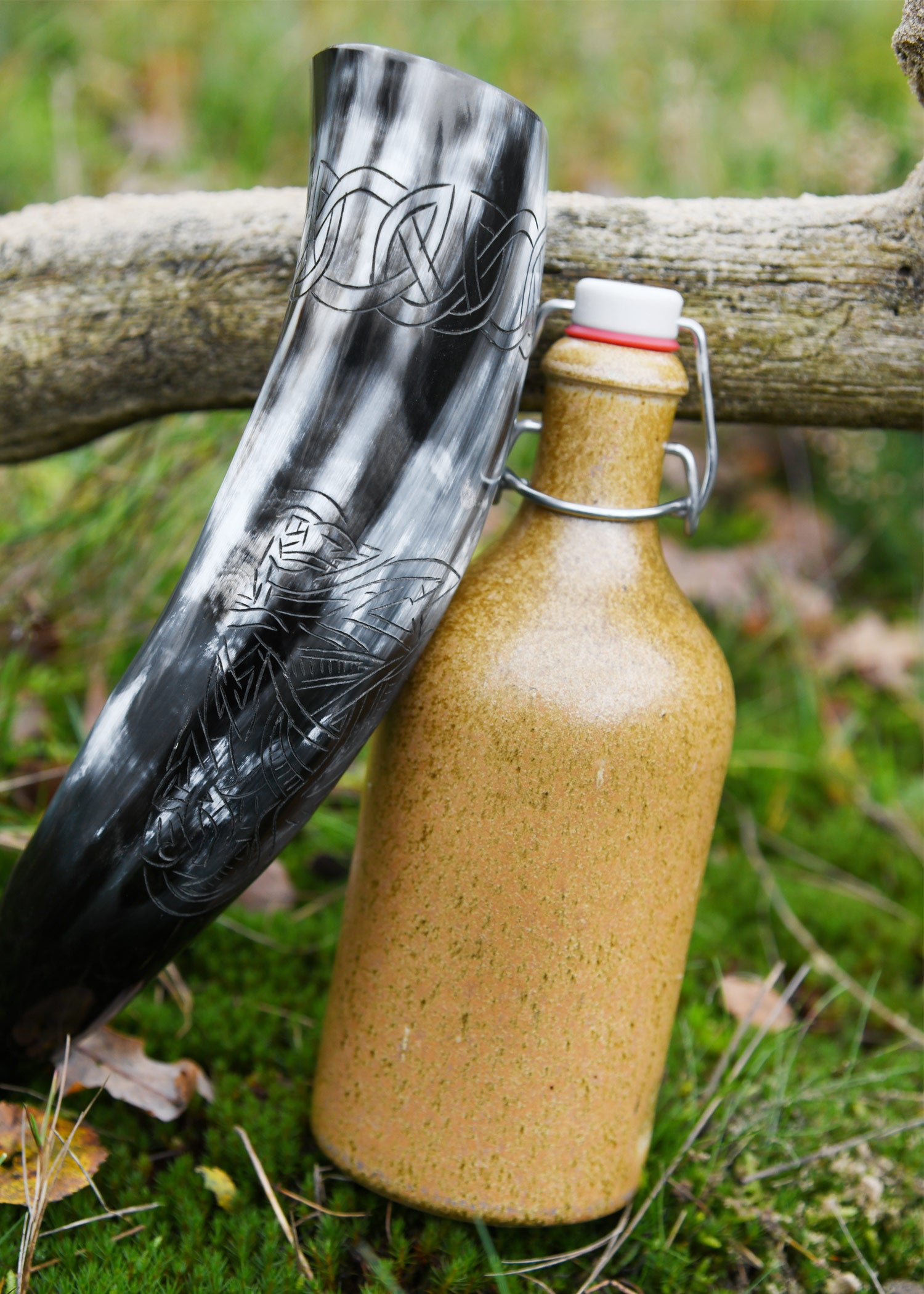 Imagen única de: Cuerno Vikingo Con Motivo Fenrir